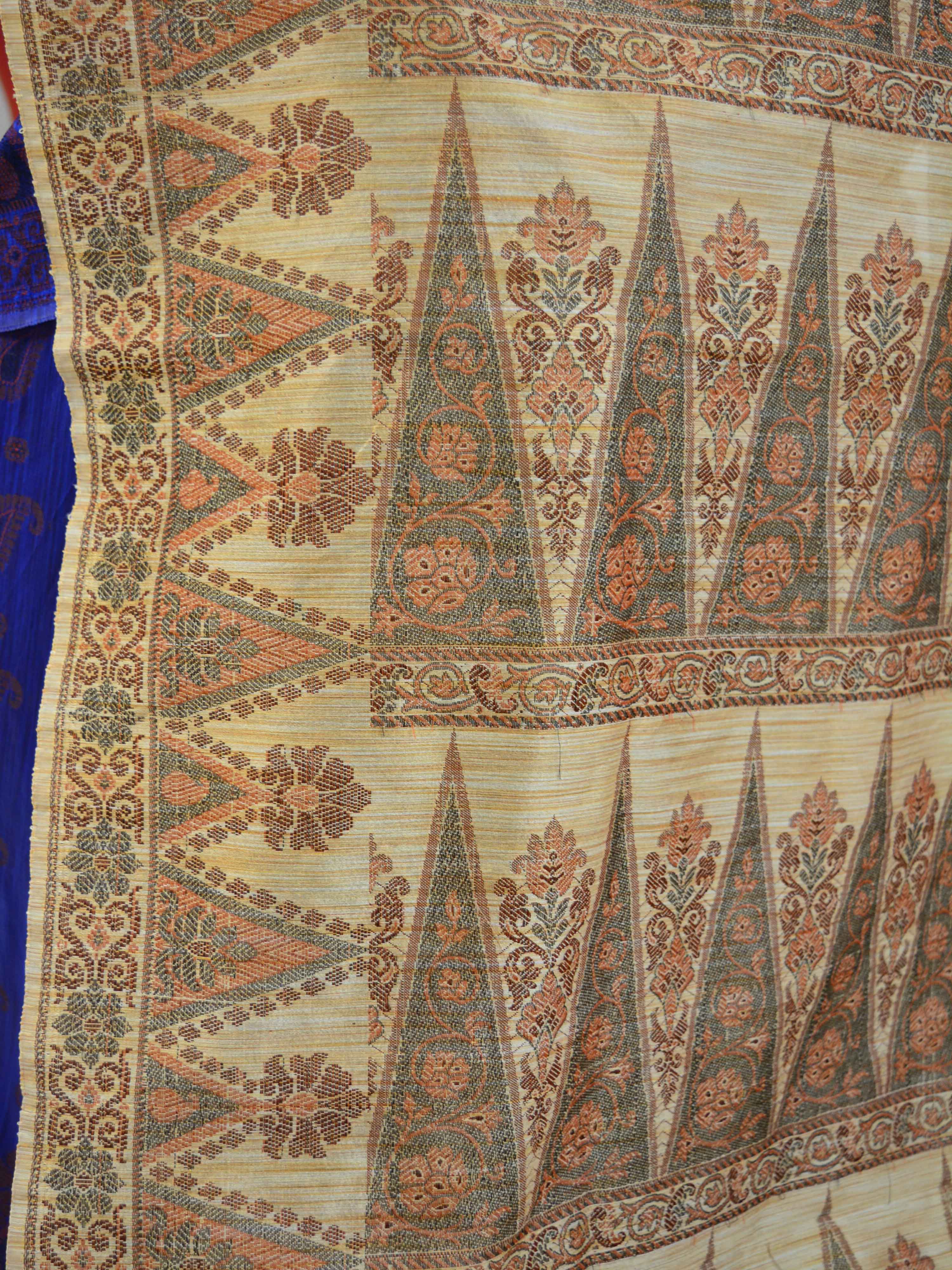Banarasee Art Silk Saree With Floral Woven Design Contrast Beige Pallu-Blue