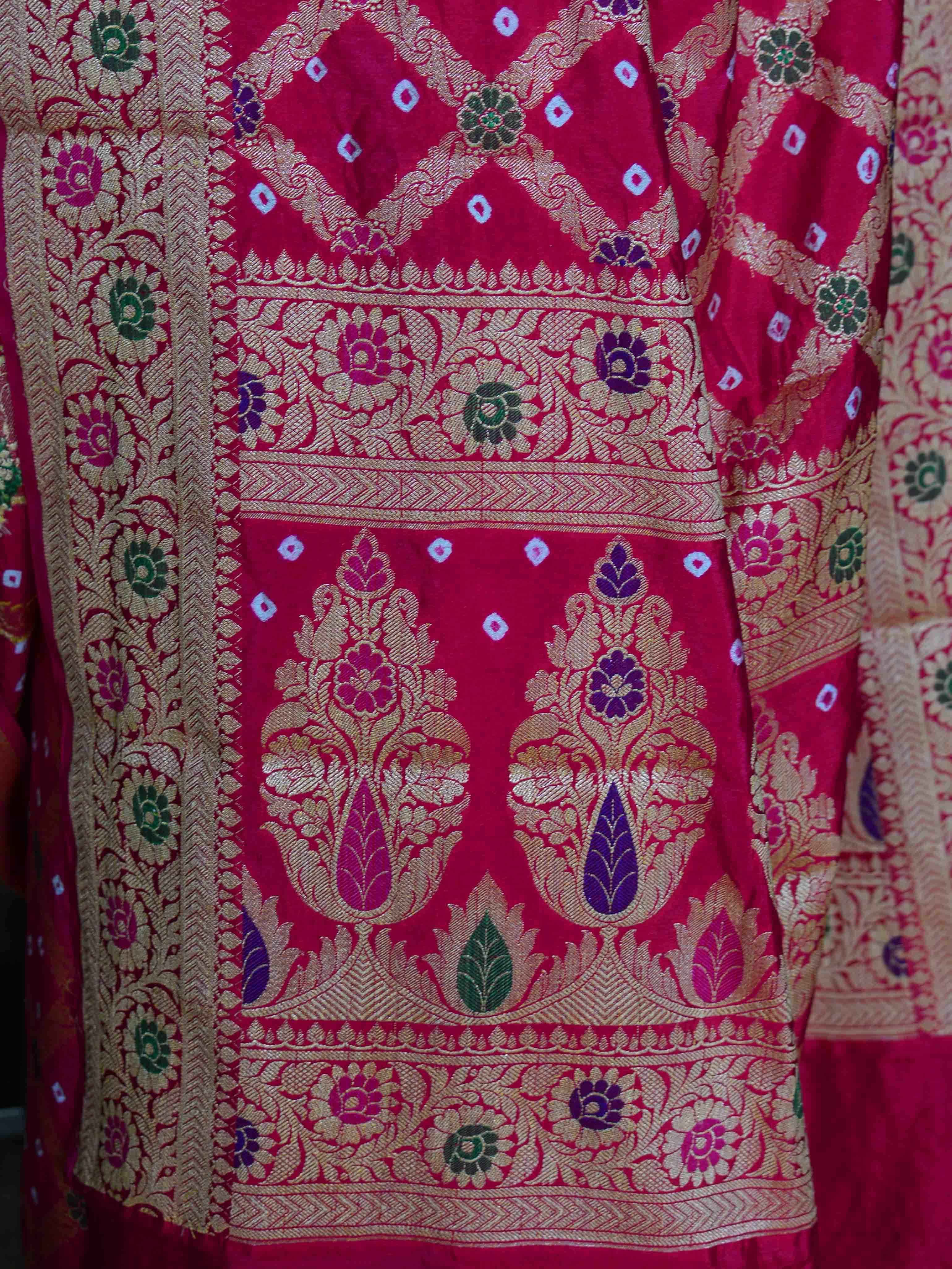 Banarasee Handwoven Semi-Chiffon Saree With Bandhej & Floral Border-Pink