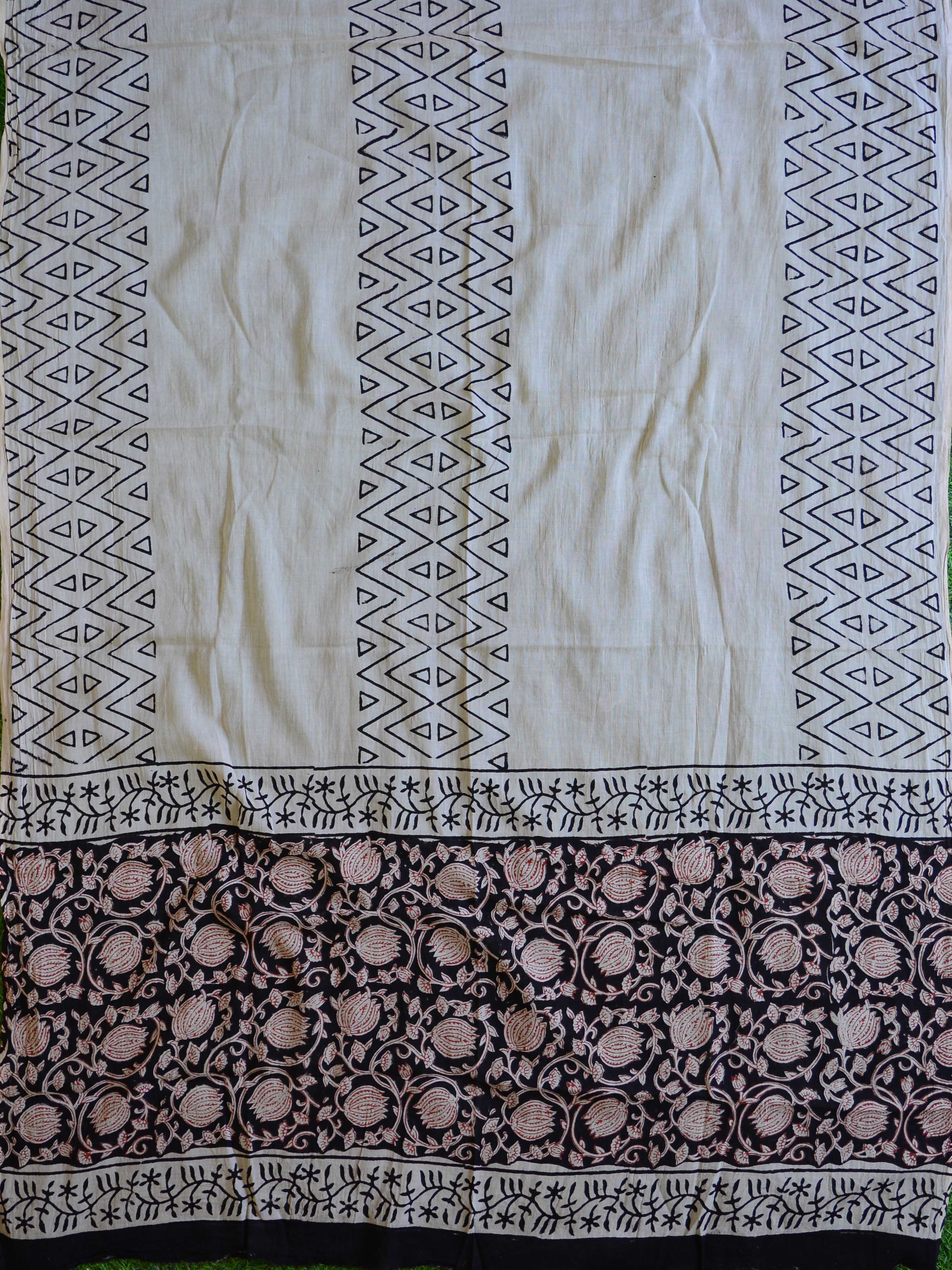 Handloom Mul Cotton Handblock Printed Suit Set-Beige