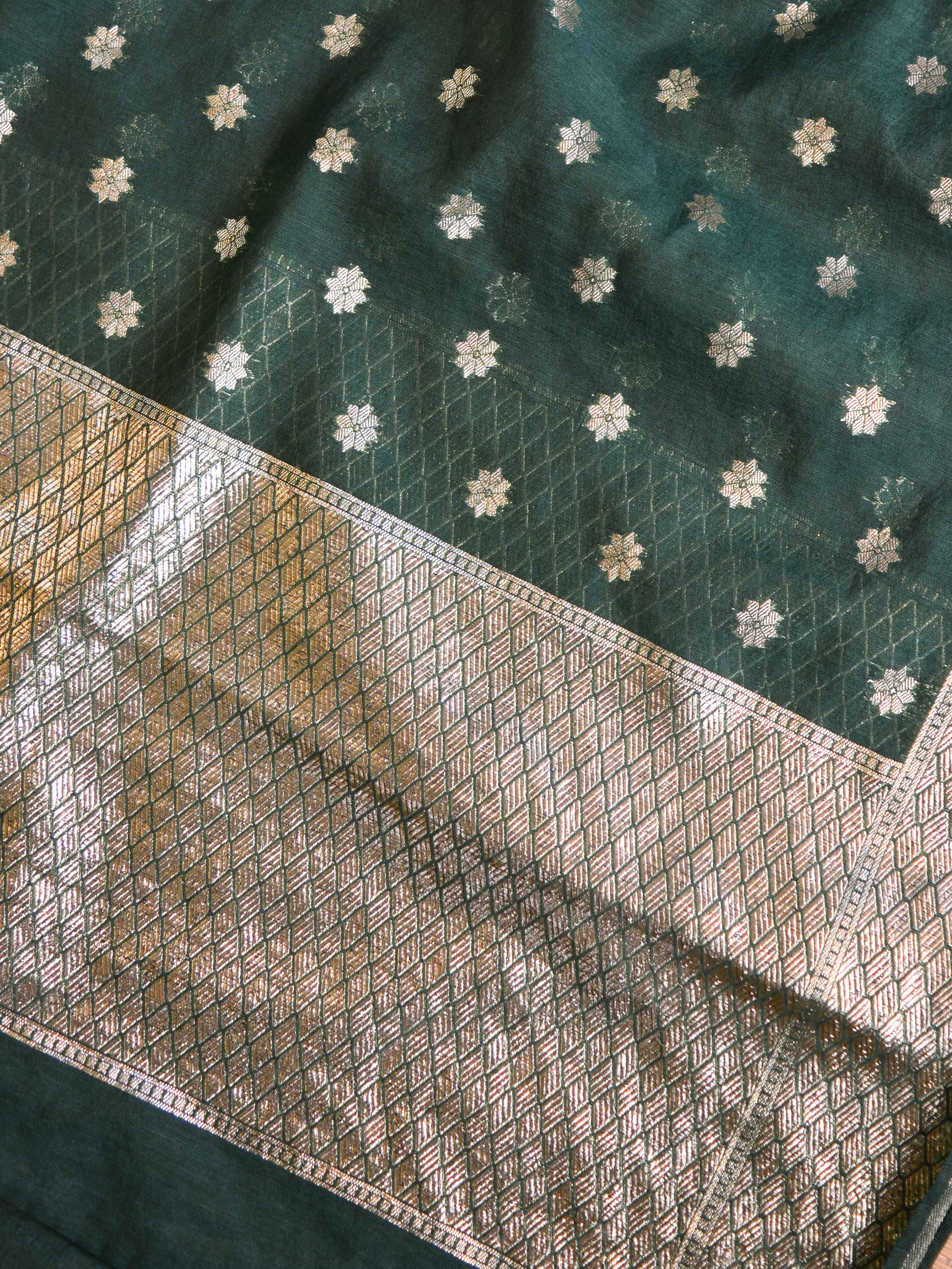 Banarasee Handloom Chanderi Cotton Zari Work Salwar Kameez Dupatta Set-Green