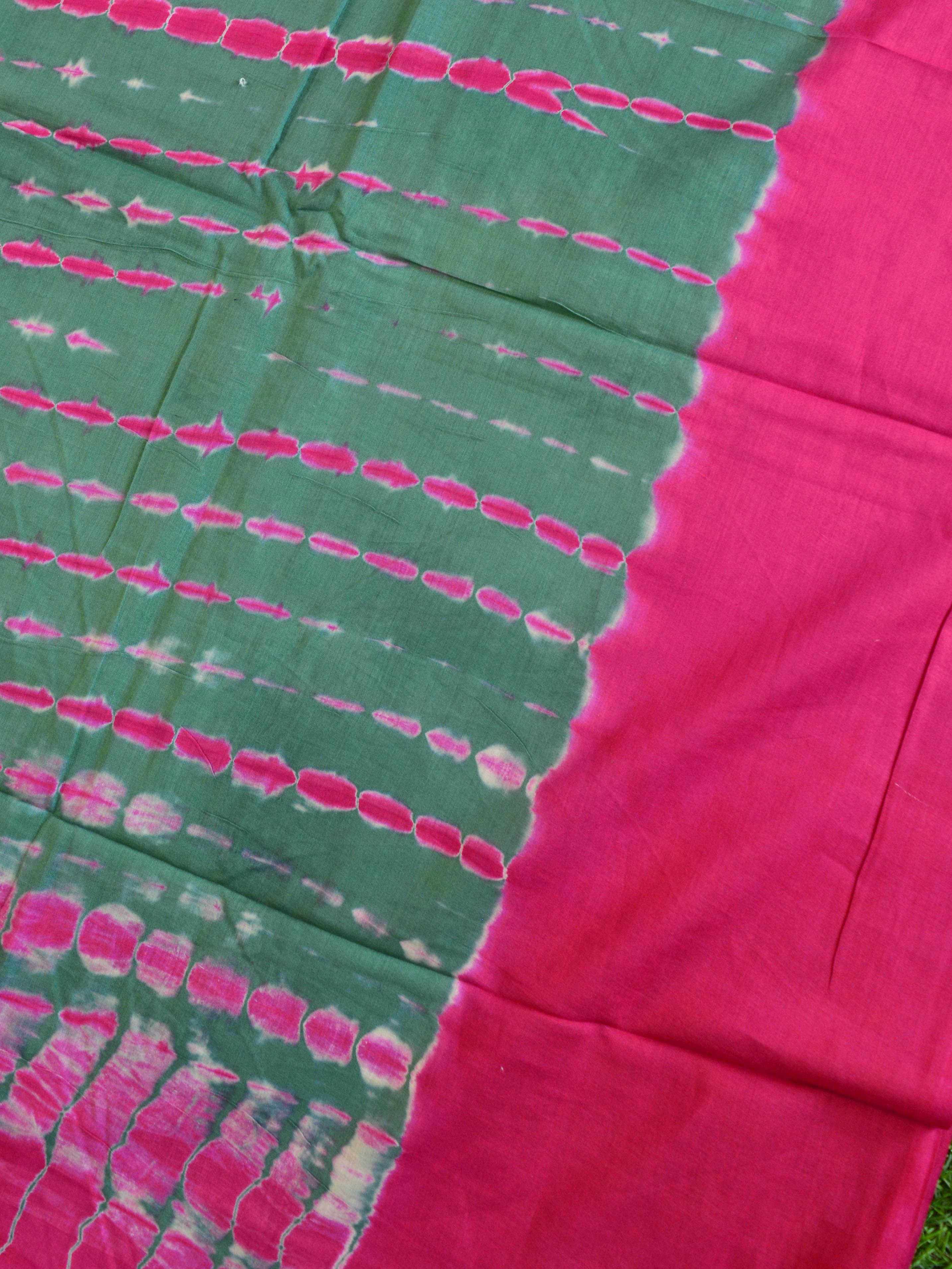 Handloom Mul Cotton Ajrakh Print Saree-Pink & Green