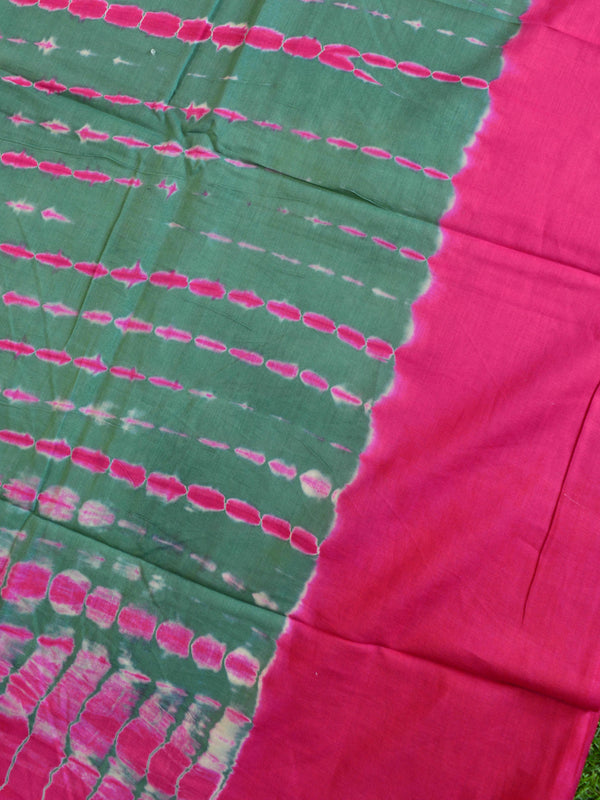 Handloom Mul Cotton Ajrakh Print Saree-Pink & Green