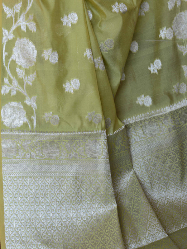 Banarasee Handwoven Cotton Silk With Silver Zari Buti & Border-Pastel Green