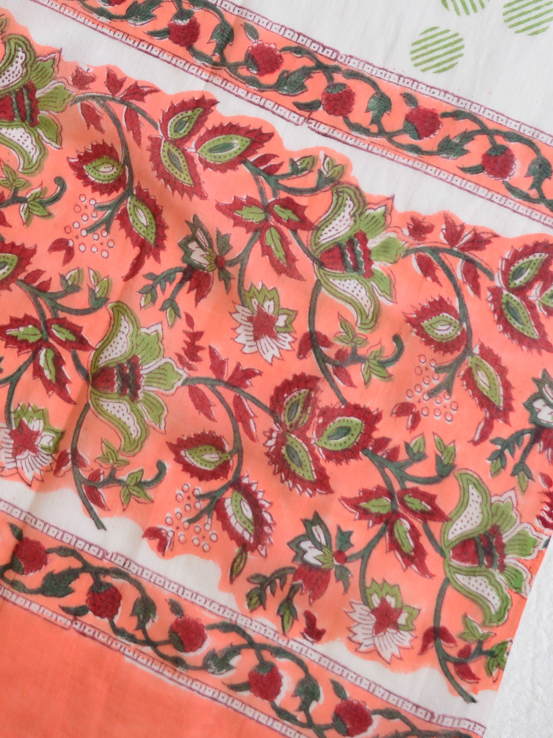 Handloom Mul Cotton Block Print Suit Set-Peach & White