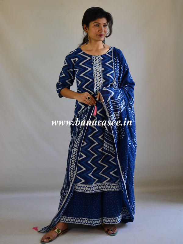 Stylish & Trendy Women's Pure Rayon Indigo 3 print kurti & Palazzo Set  Three-Quarter Sleeves Set