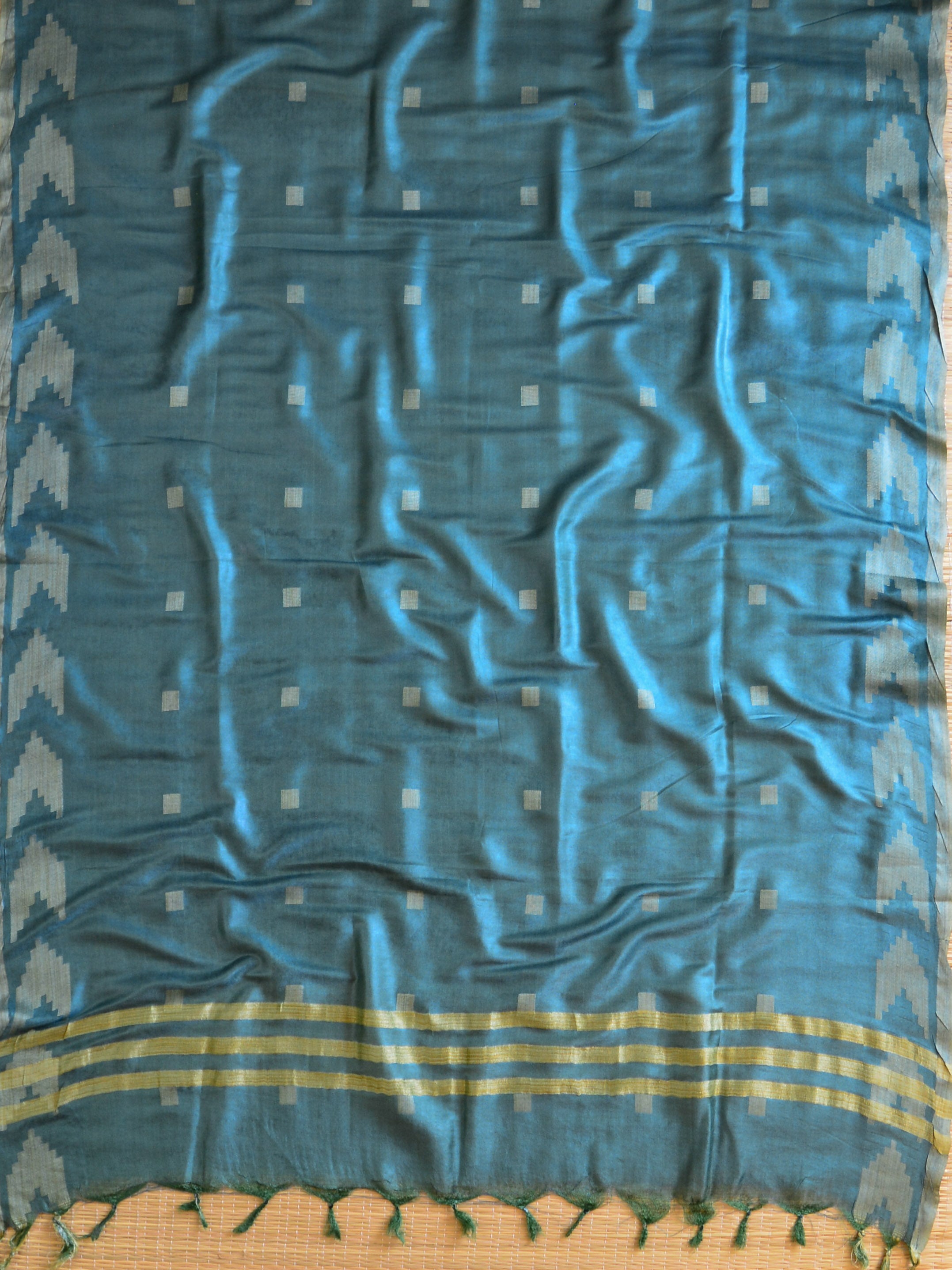 Handloom Silk Cotton Ghichha Woven Salwar Kameez Dupatta Set-Green