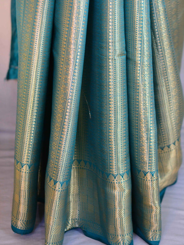 Kanjivaram Art Silk Saree With Antique Zari Jaal Design-Green