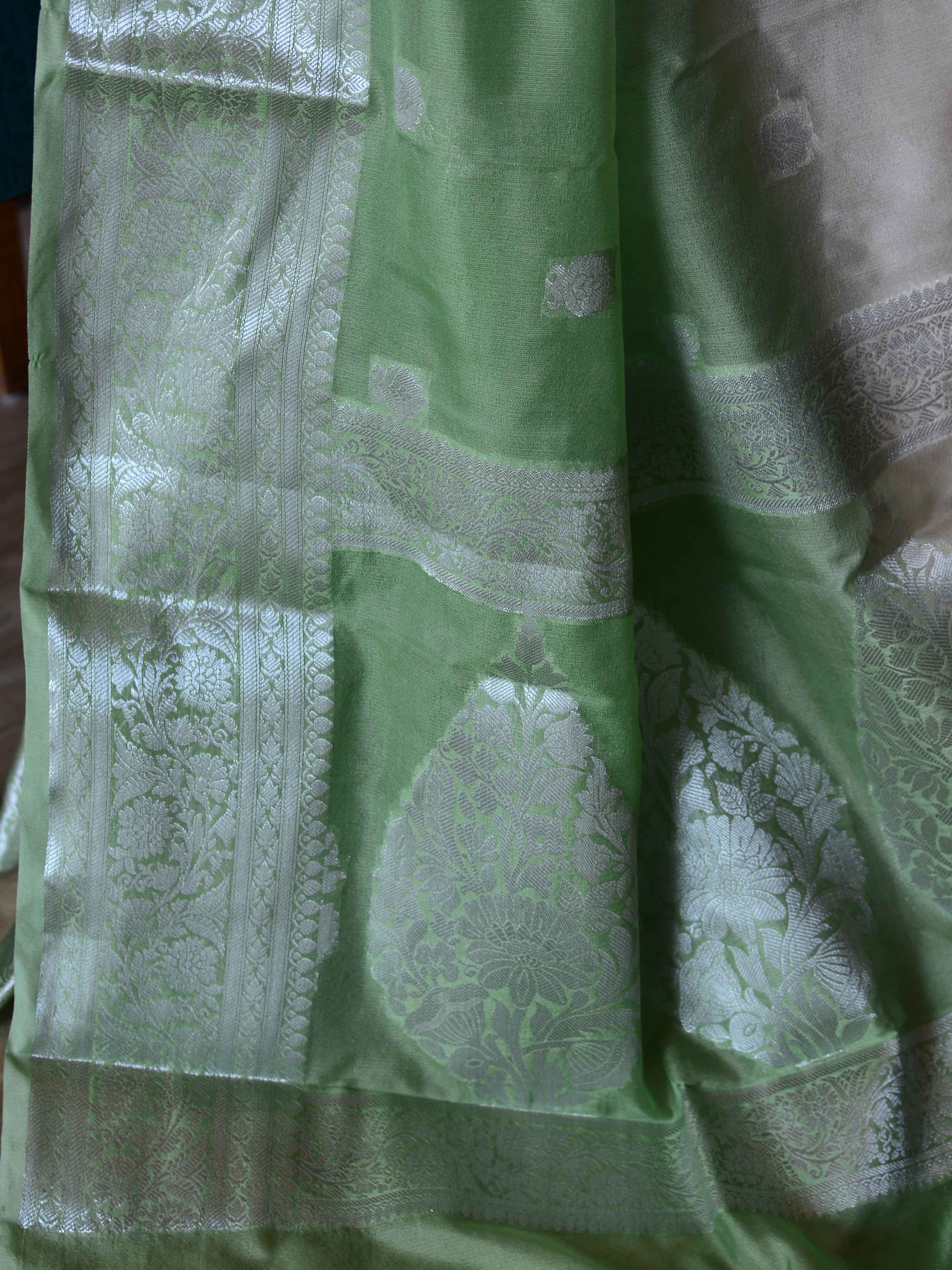 Banarasee Handwoven Semi-Chiffon Saree With Silver Zari & Dual Color-Light Green & White