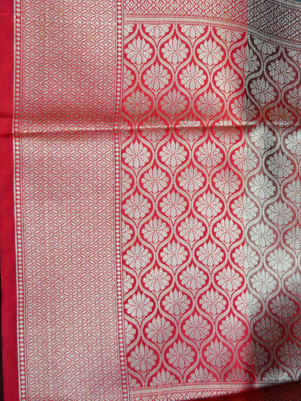 Banarasee Cotton Silk Saree With Zari Buta Design Contrast Border-Green