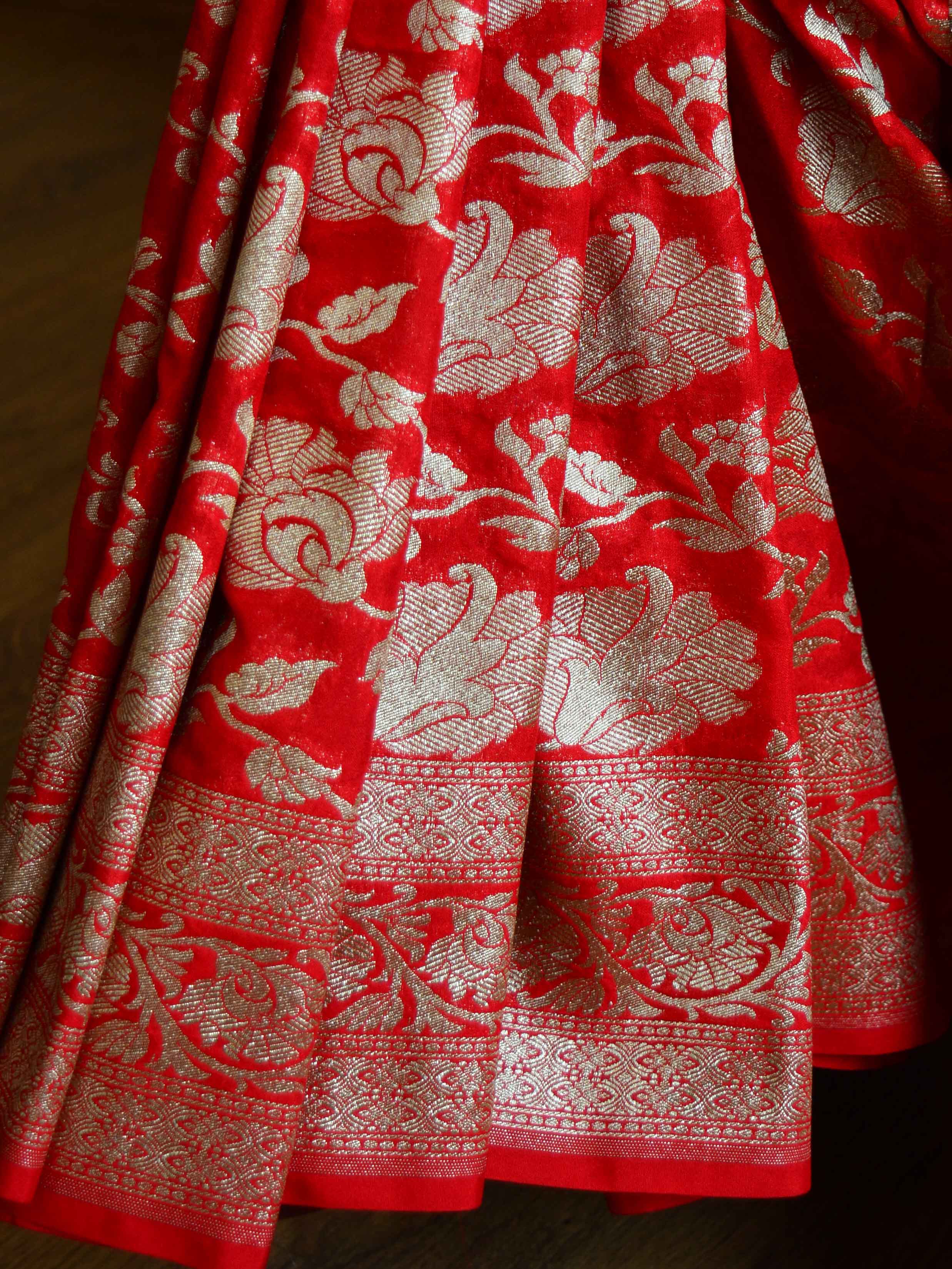 Banarasee Handwoven Art Silk Heavy Zari Jaal Weaving Saree-Red