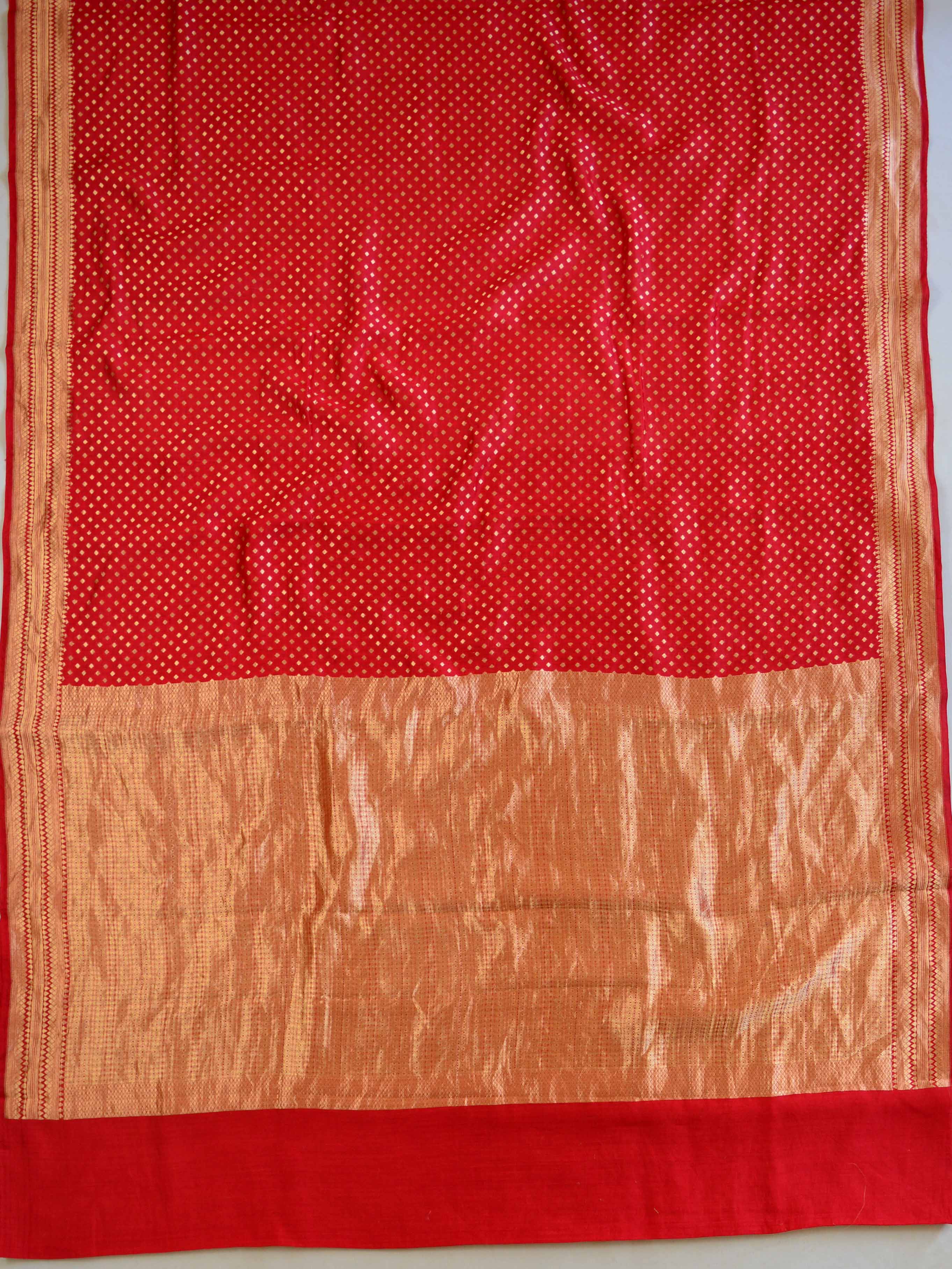 Banarasee Handwoven Pure Munga Silk Sari With Zari Buti Design-Red