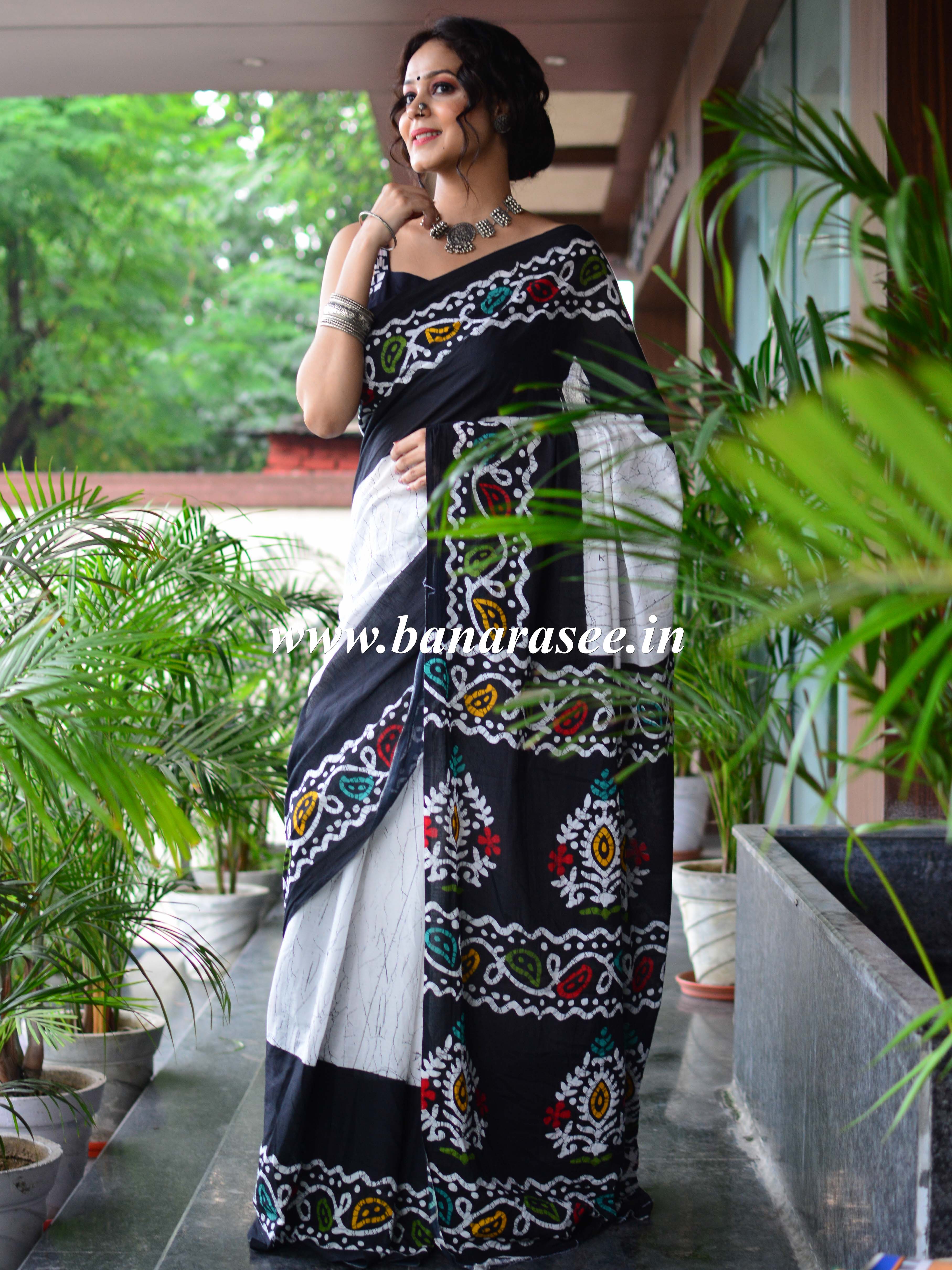 Handloom Mul Cotton Ajrakh Print Saree-Black & White