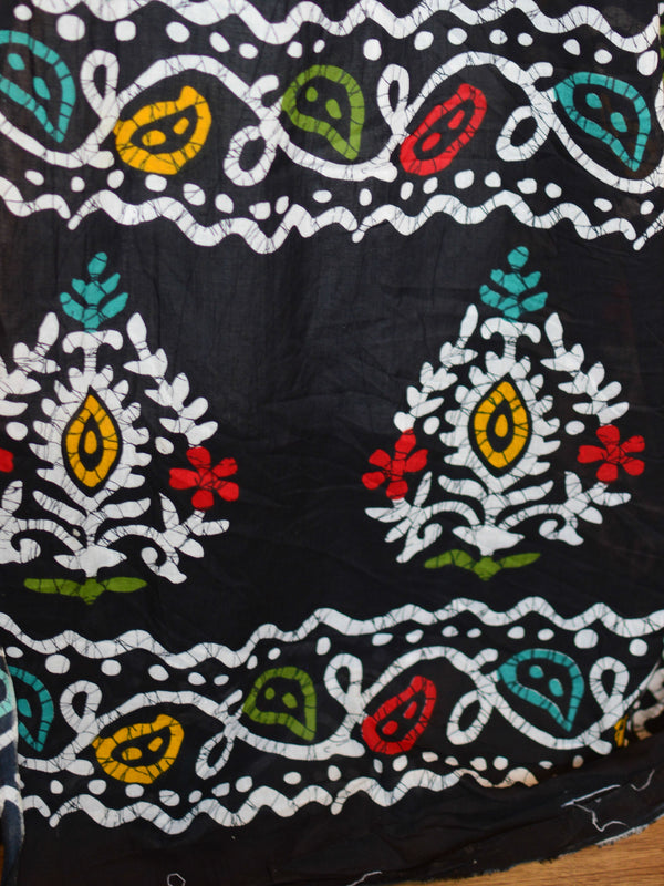 Handloom Mul Cotton Ajrakh Print Saree-Black & White