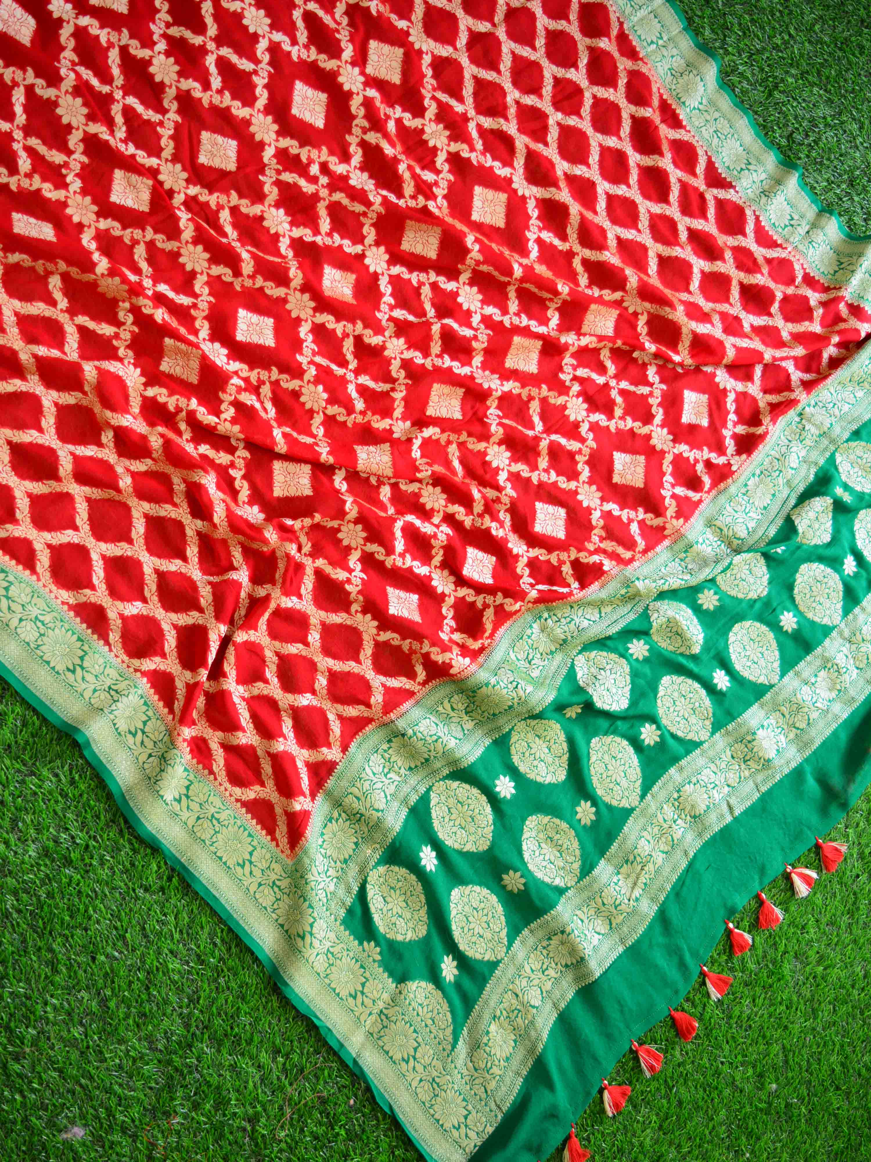 Banarasee Handwoven Khaddi Chiffon Silk-Red & Green