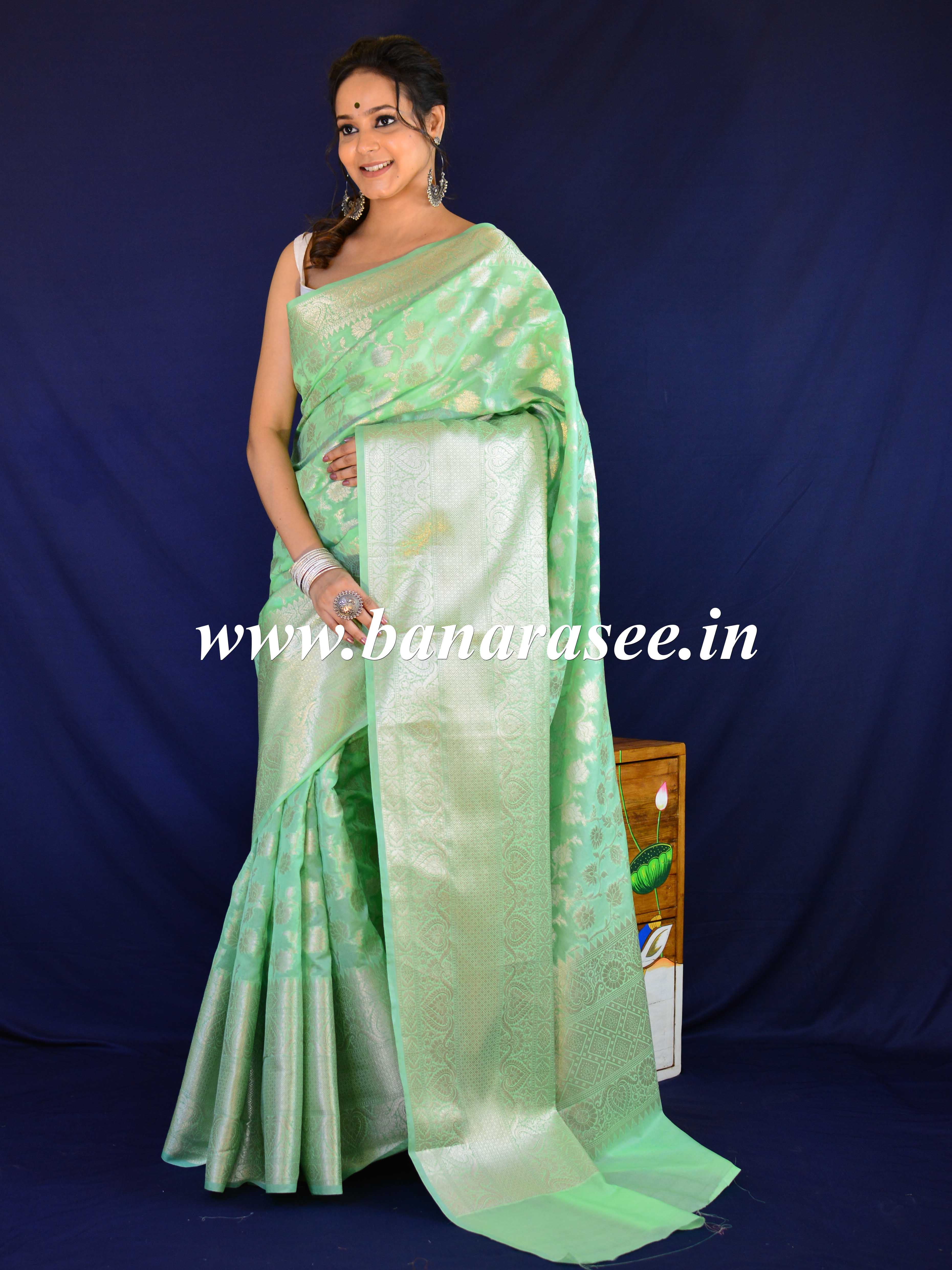 Banarasee Handwoven Semi-Chiffon Saree With Silver Jaal Design-Green