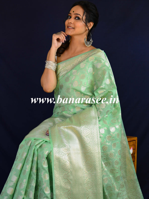 Banarasee Handwoven Semi-Chiffon Saree With Silver Jaal Design-Green
