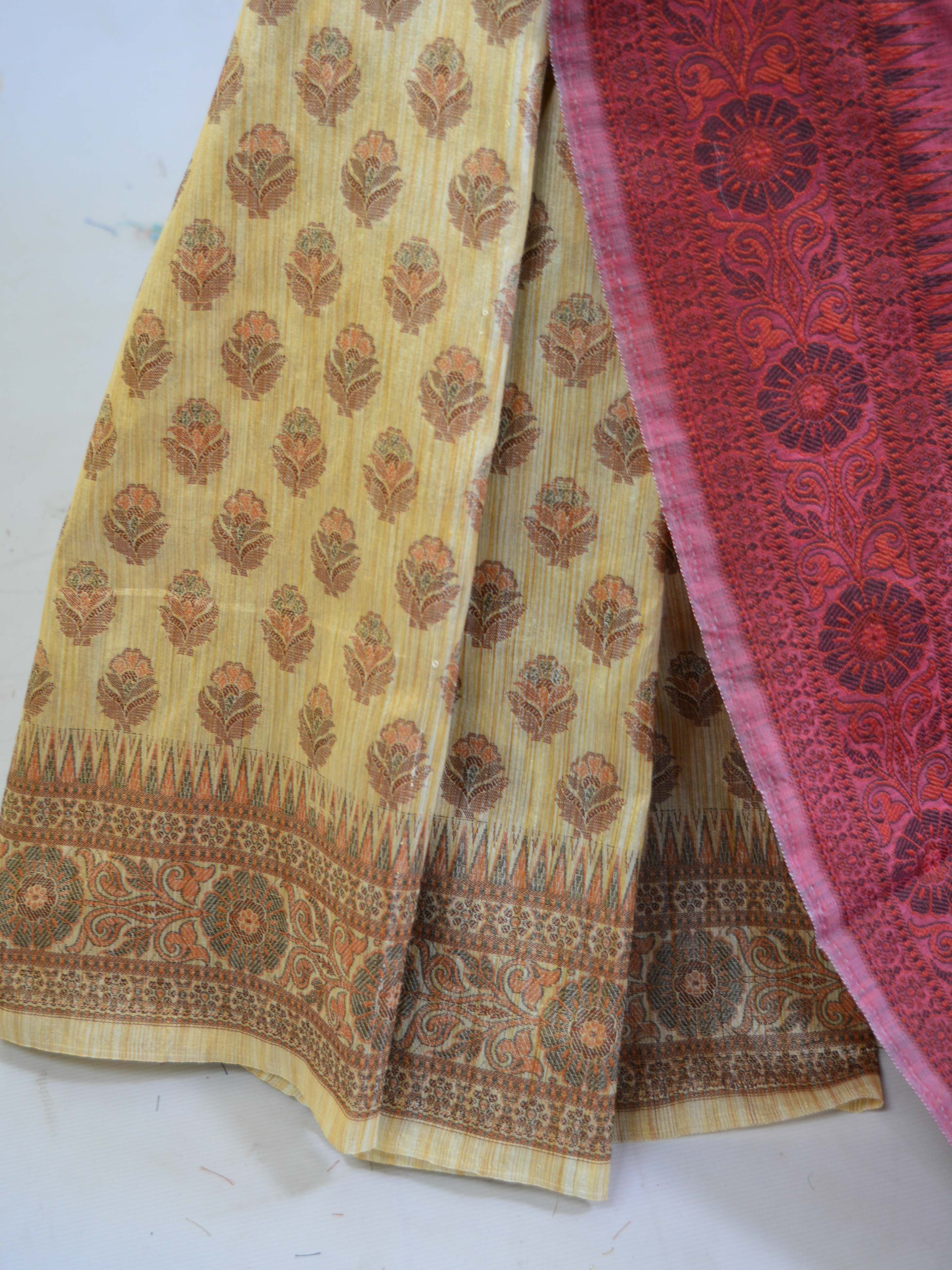 Banarasee Art Silk Saree With Floral Woven Design & Contrast Maroon Pallu-Beige