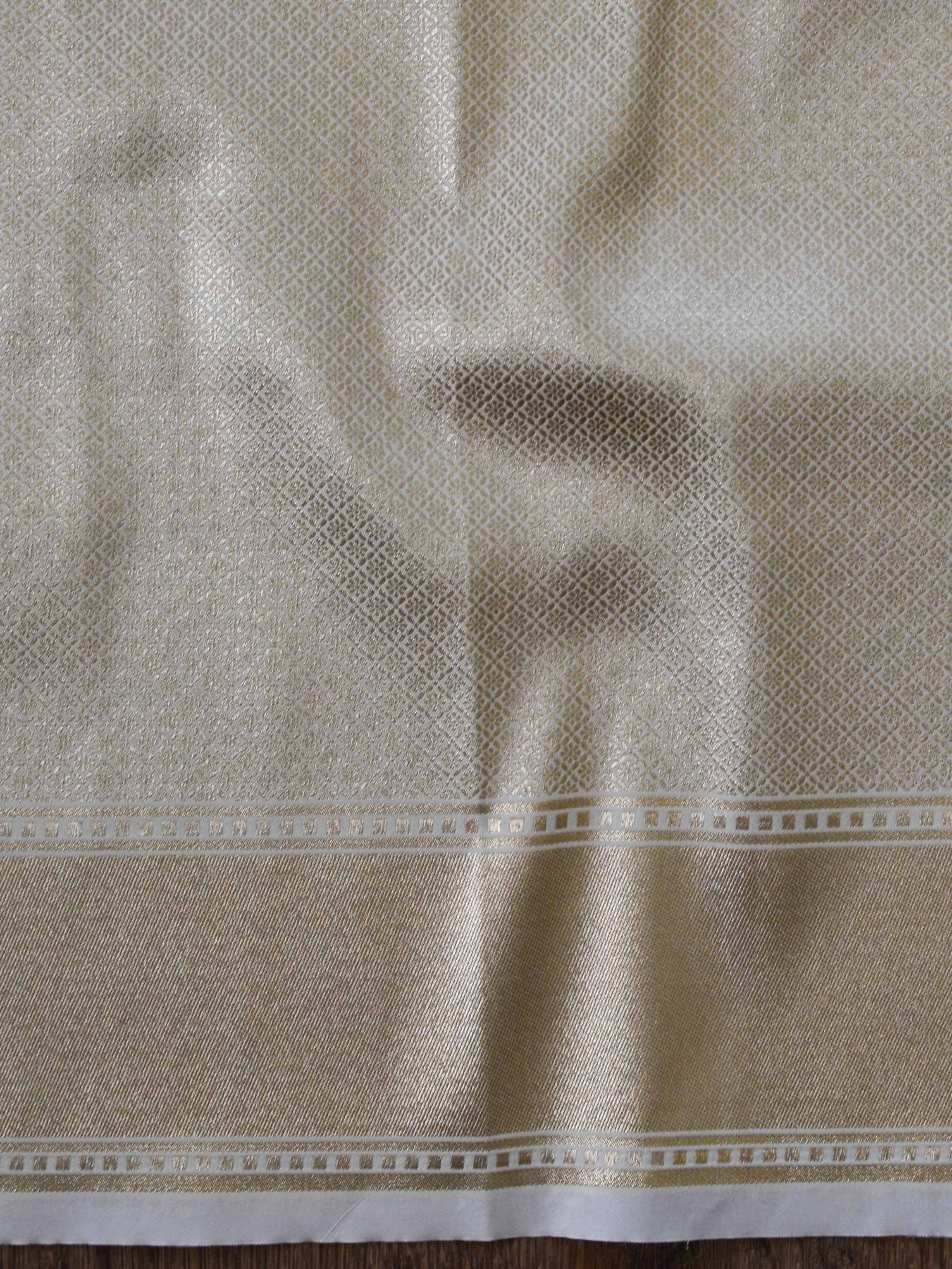 Banarasee Pure Silk Saree With Floral Jaal-White
