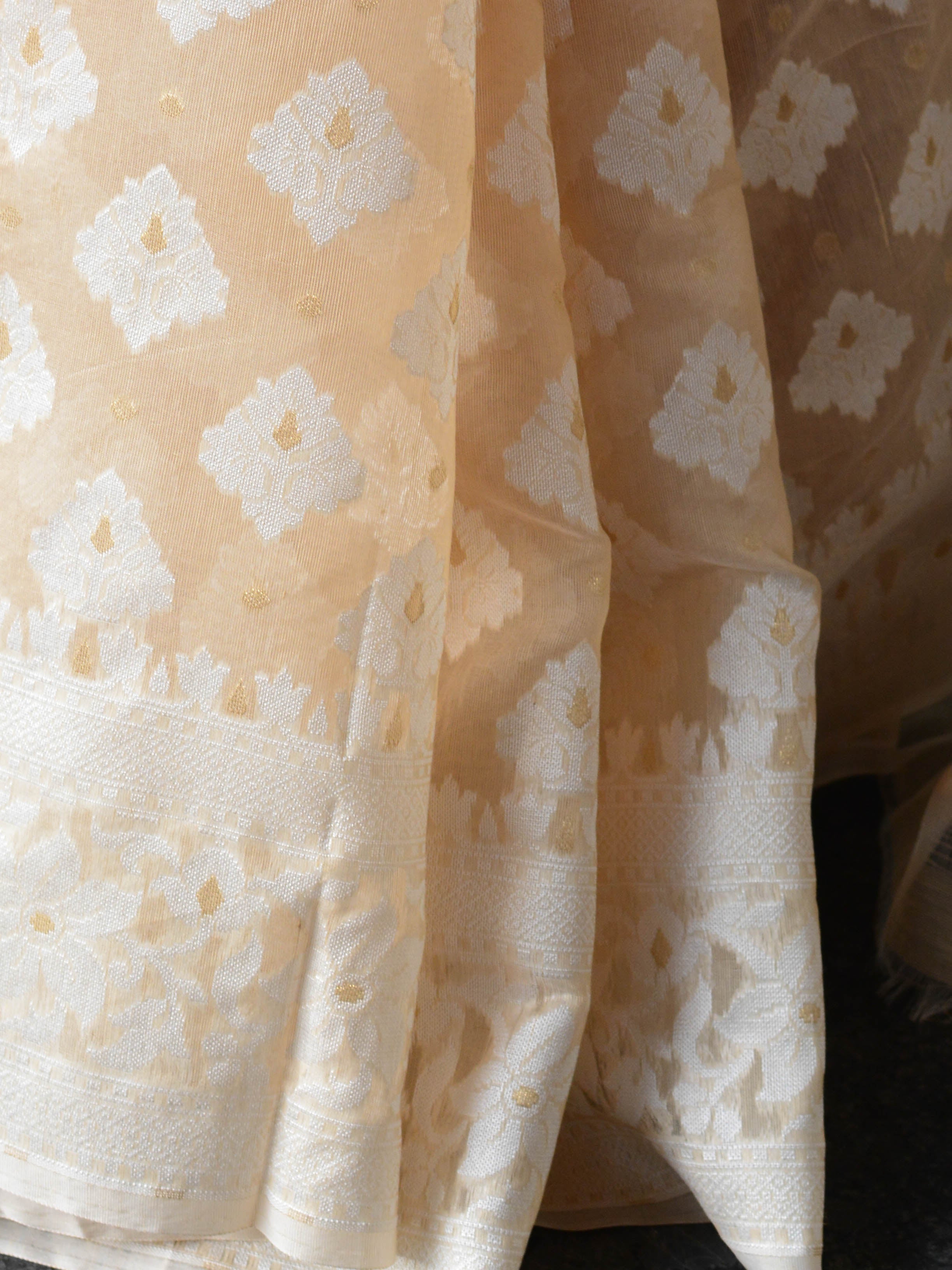 Banarasee Cotton Silk Jamdani Saree With Resham & Zari Design-Beige