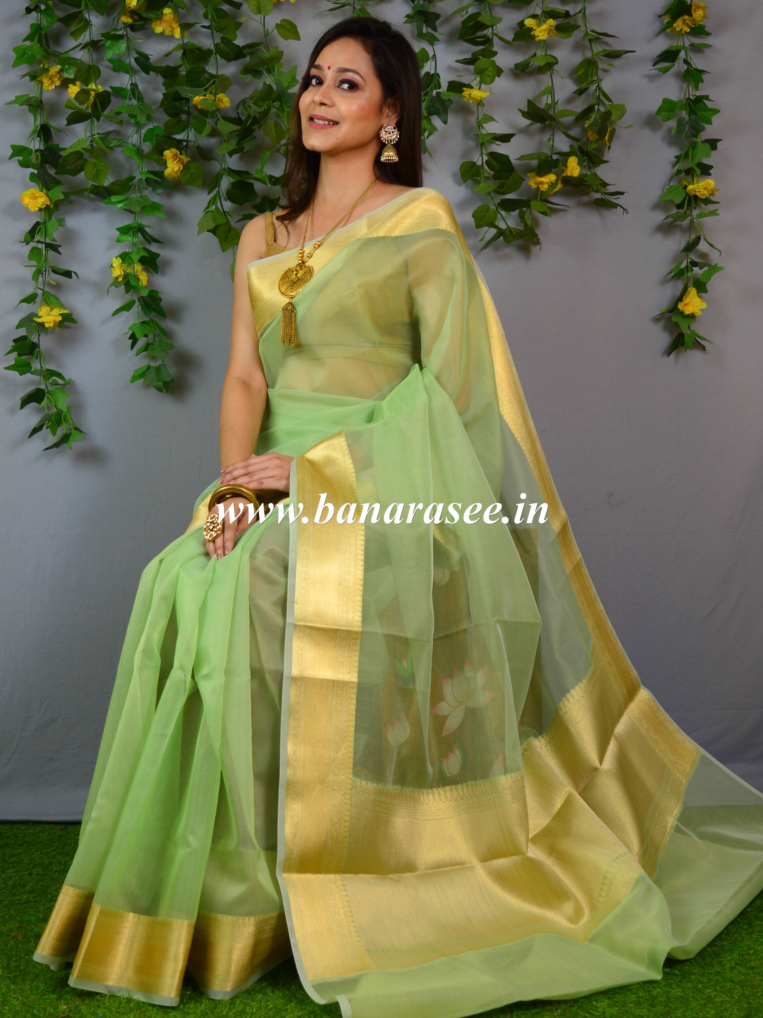 Banarasee Organza Mix Saree With Zari Border-Green