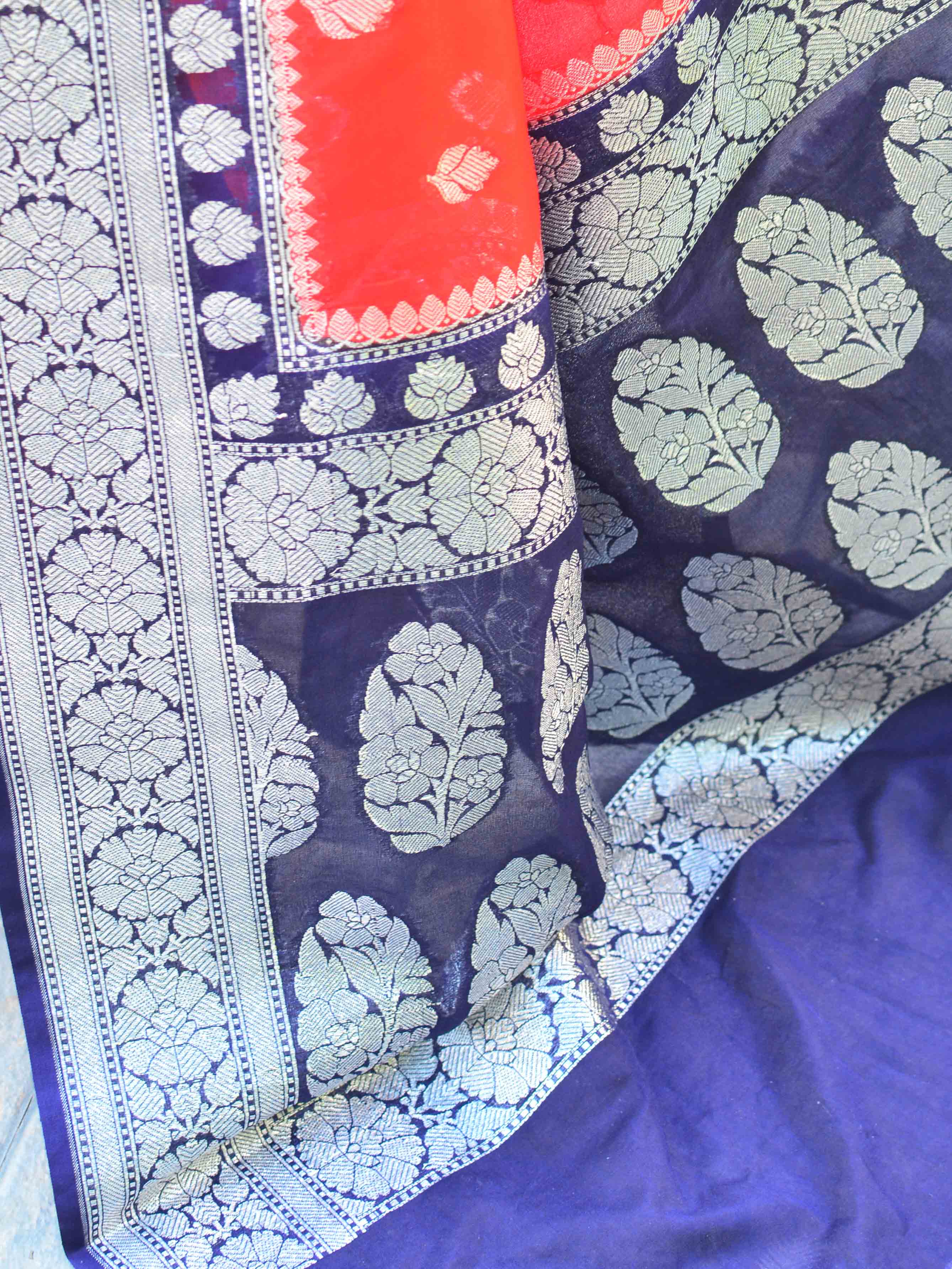 Banarasee Handwoven Faux Georgette Saree With Silver Zari Buti & Contrast Border Design-Red