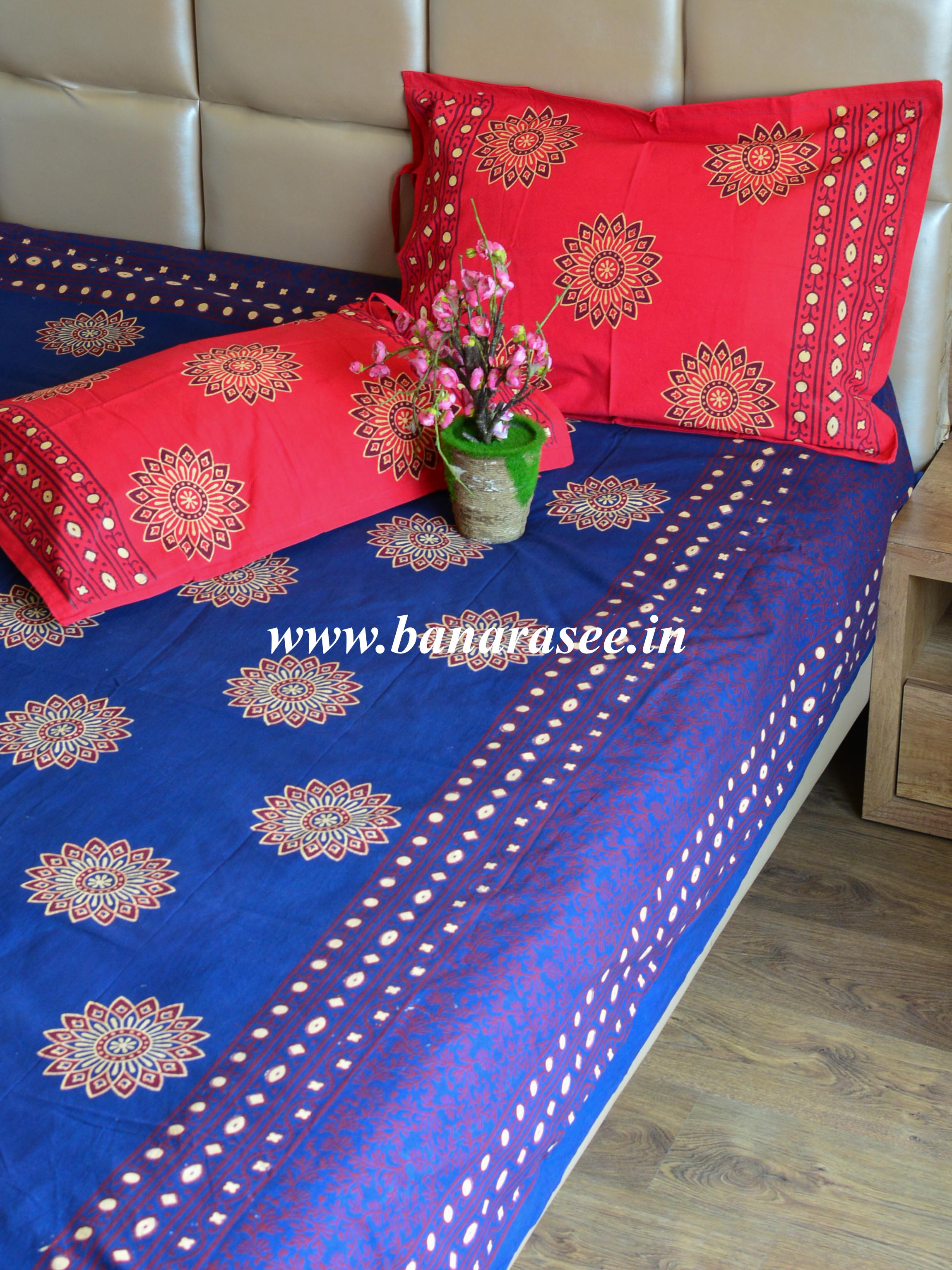 20x20 Cotton Handblock Printed King Size Bedsheet-Indigo & Red