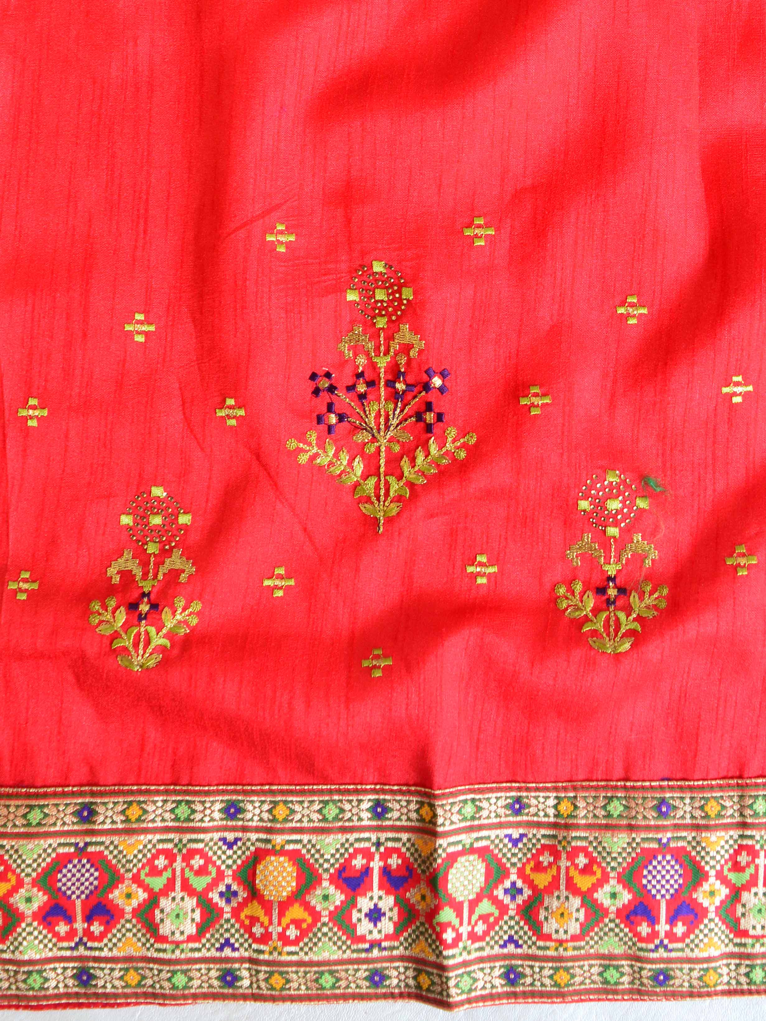 Banarasee Handwoven Semi-Katan Zari Buta & Border With Contrast Embroidered Blouse Saree-Green