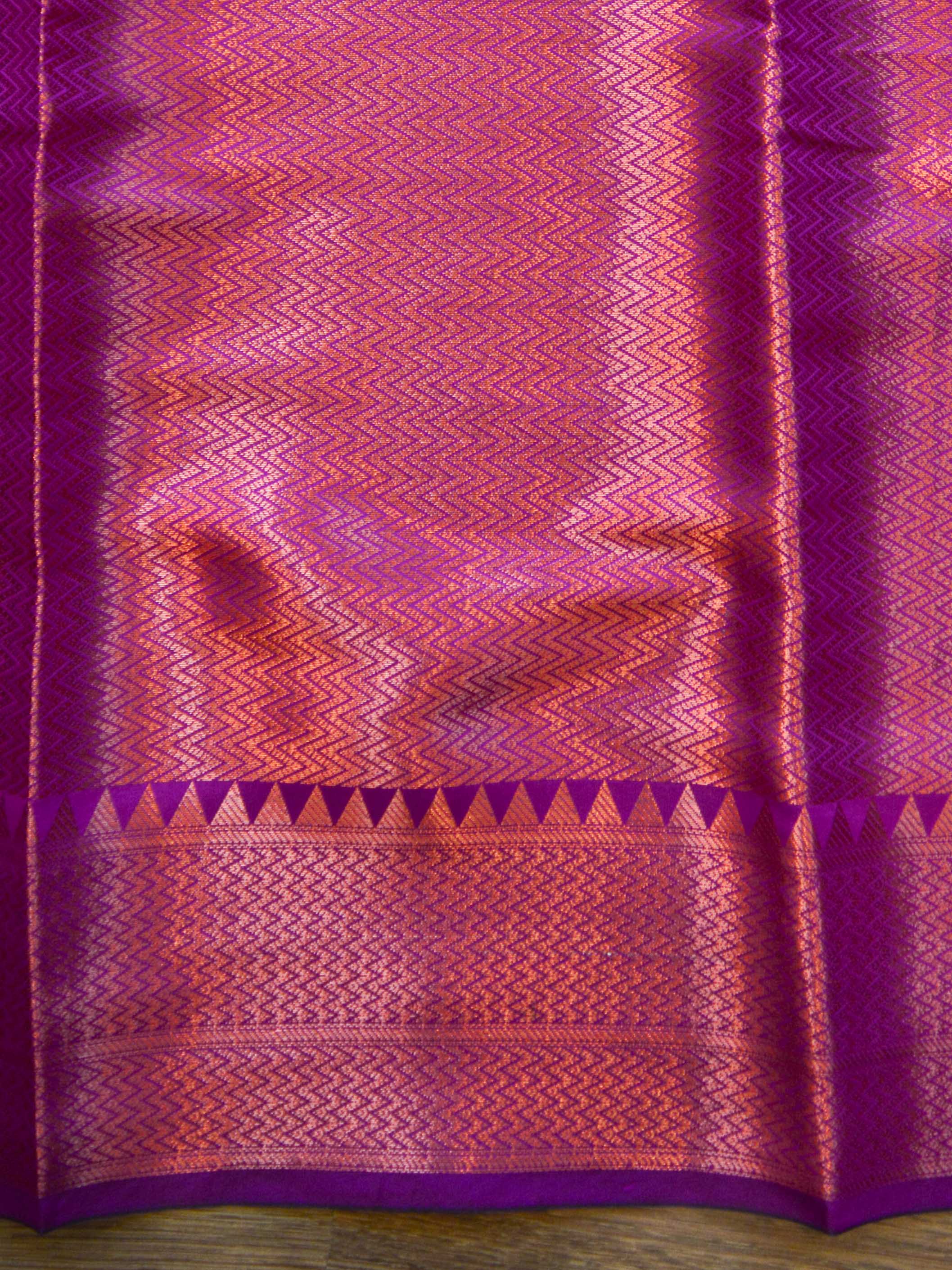 Kanjivaram Handwoven Semi Silk Saree With Jaal & Zari Border Design-Magenta
