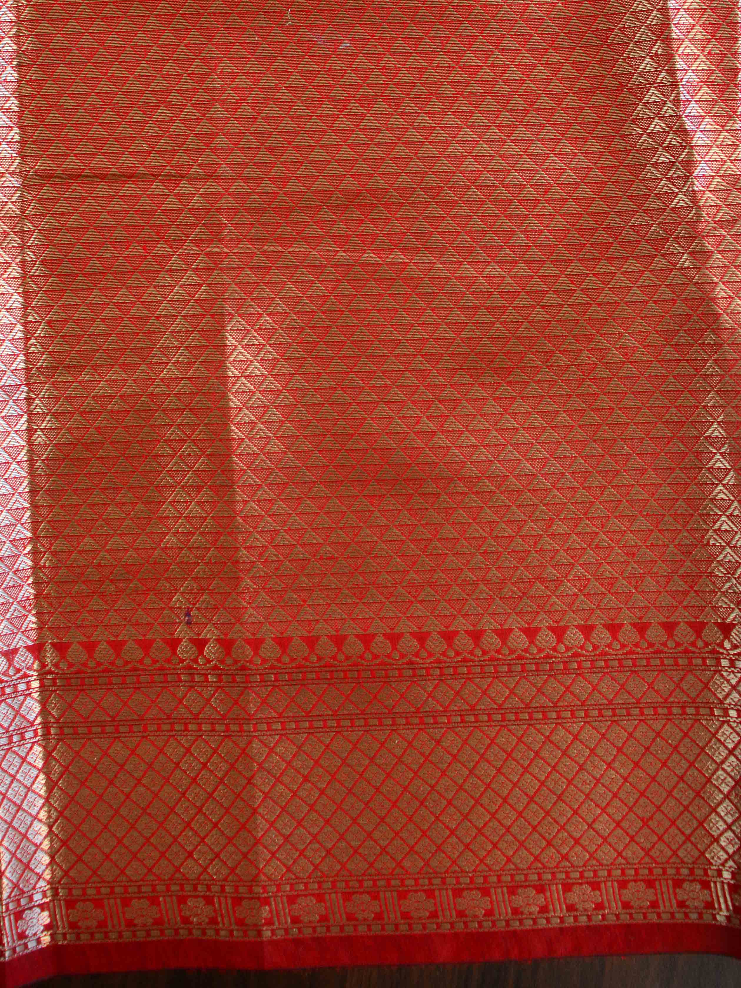 Banarasee Handwoven Pure Silk Cotton Saree With Zari Buti & Border-Deep Red
