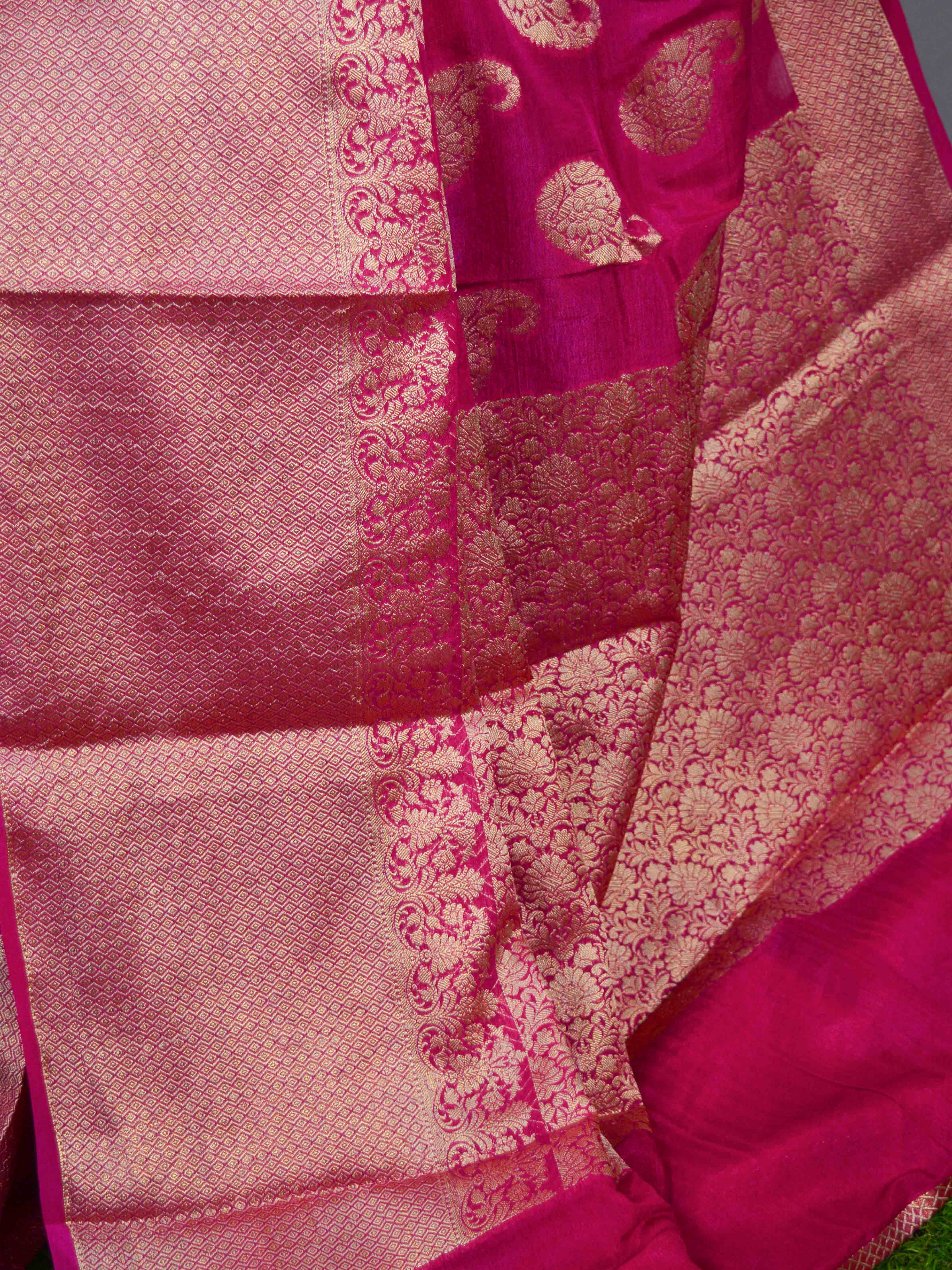 Banarasee Semi Silk Saree With Paisley Buti & Floral Pallu Design-Pink