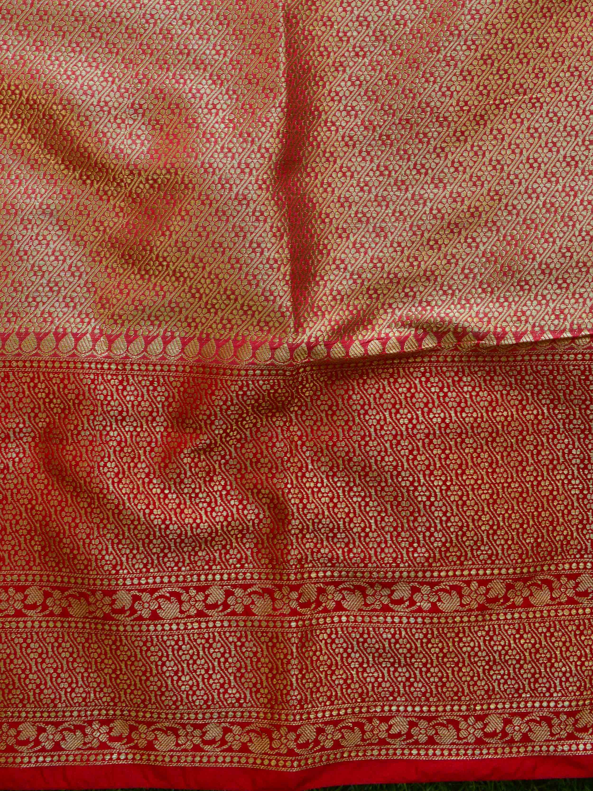 Banarasee/Banarasi Cotton Silk Saree With Buti Design-White & Red