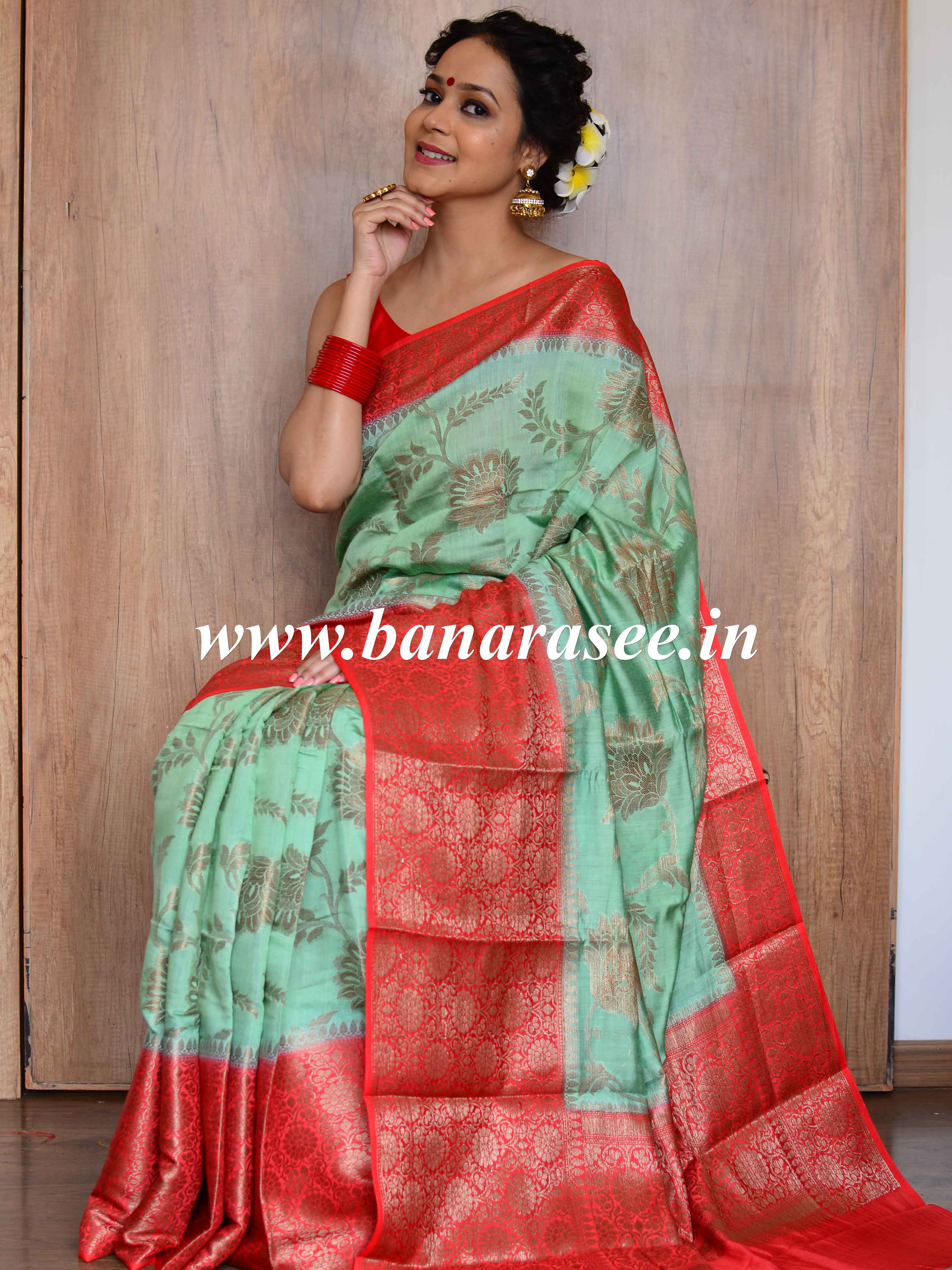Banarasee Handwove Silk Cotton Saree With Antique Zari Buta & Border-Green