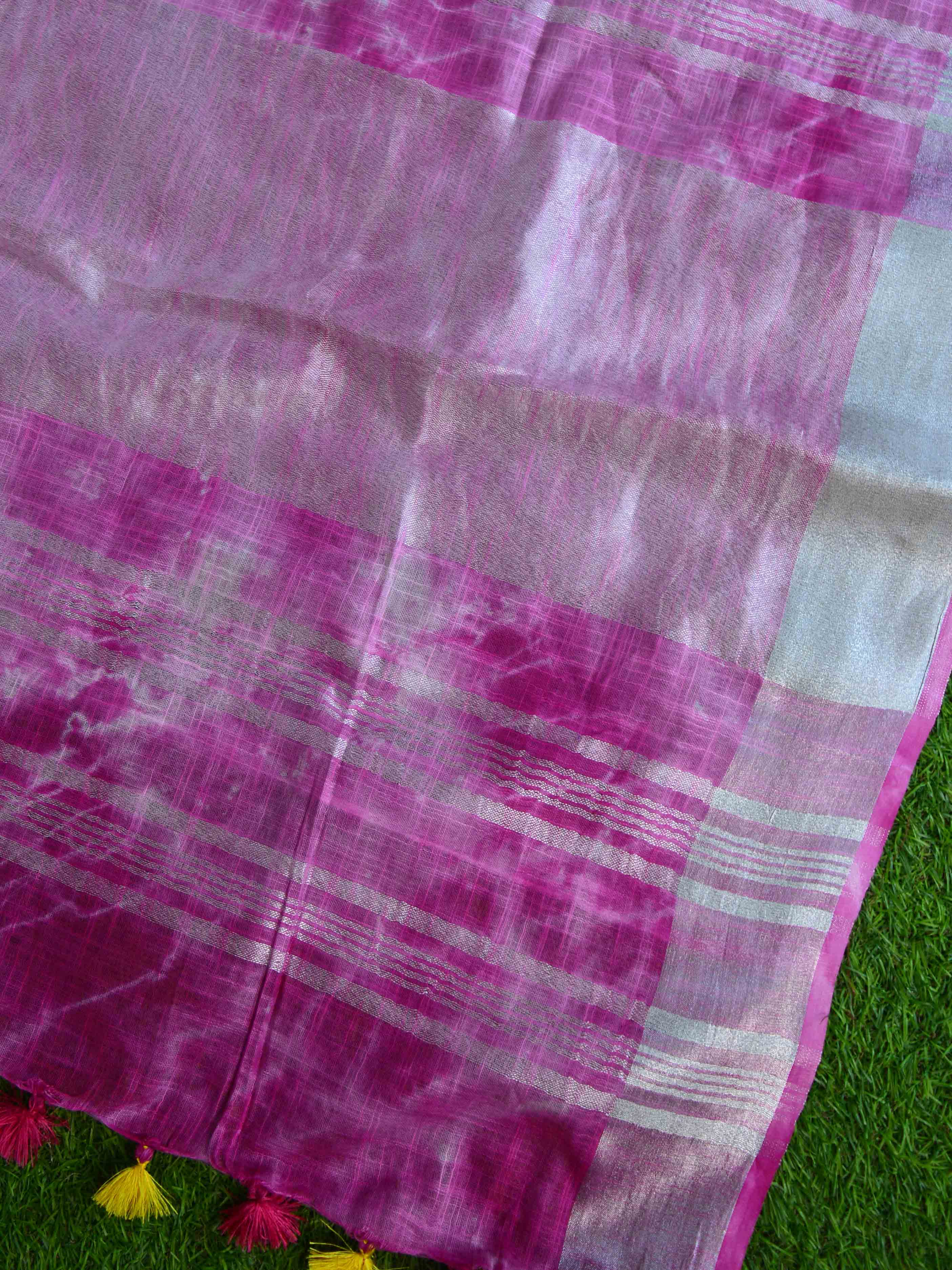 Bhagalpur Handloom Pure Linen Cotton Hand-Dyed Shibori Pattern Saree-Pink & Yellow