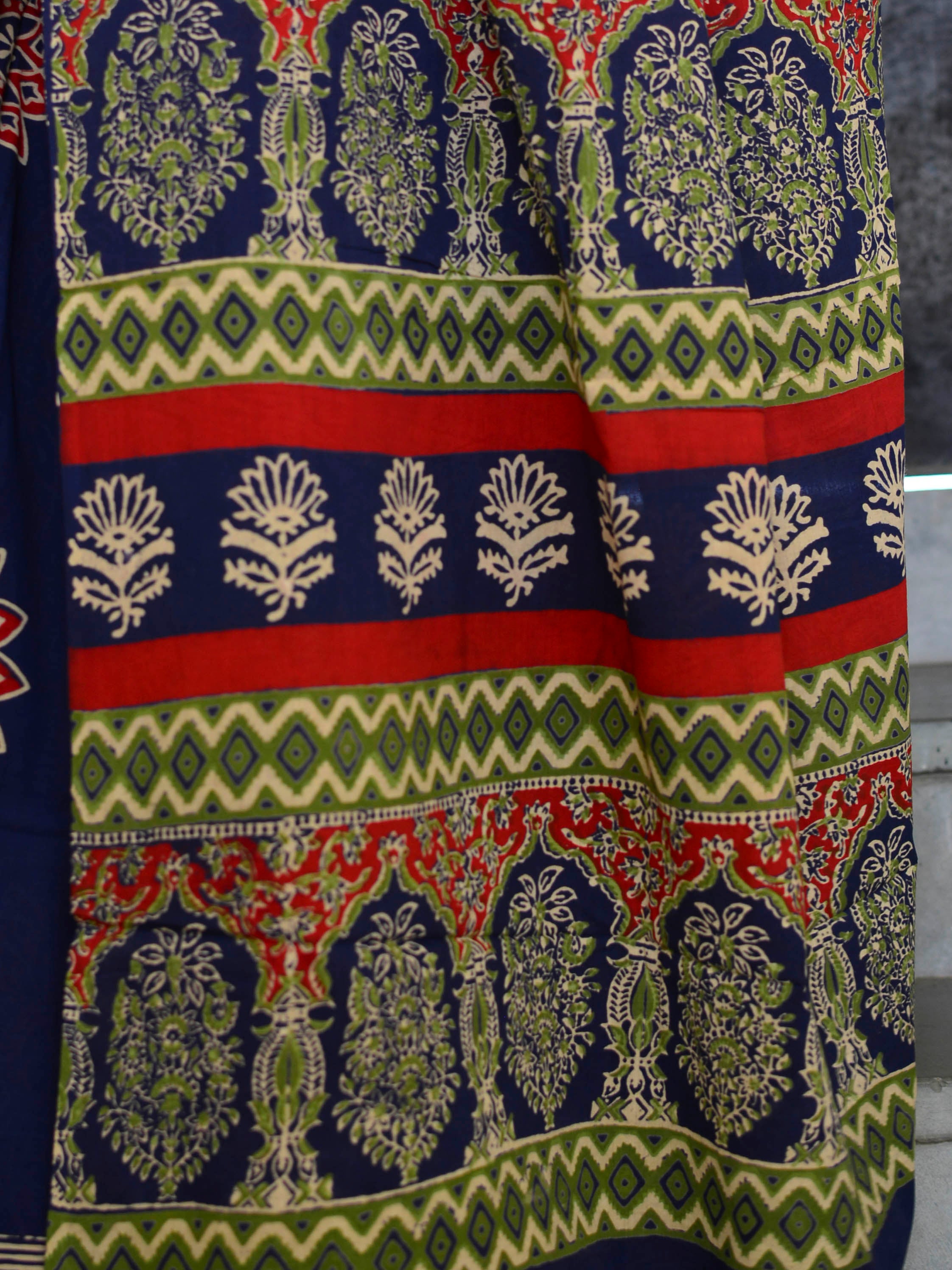 Handloom Mul Cotton Bagru Print Saree-Indigo