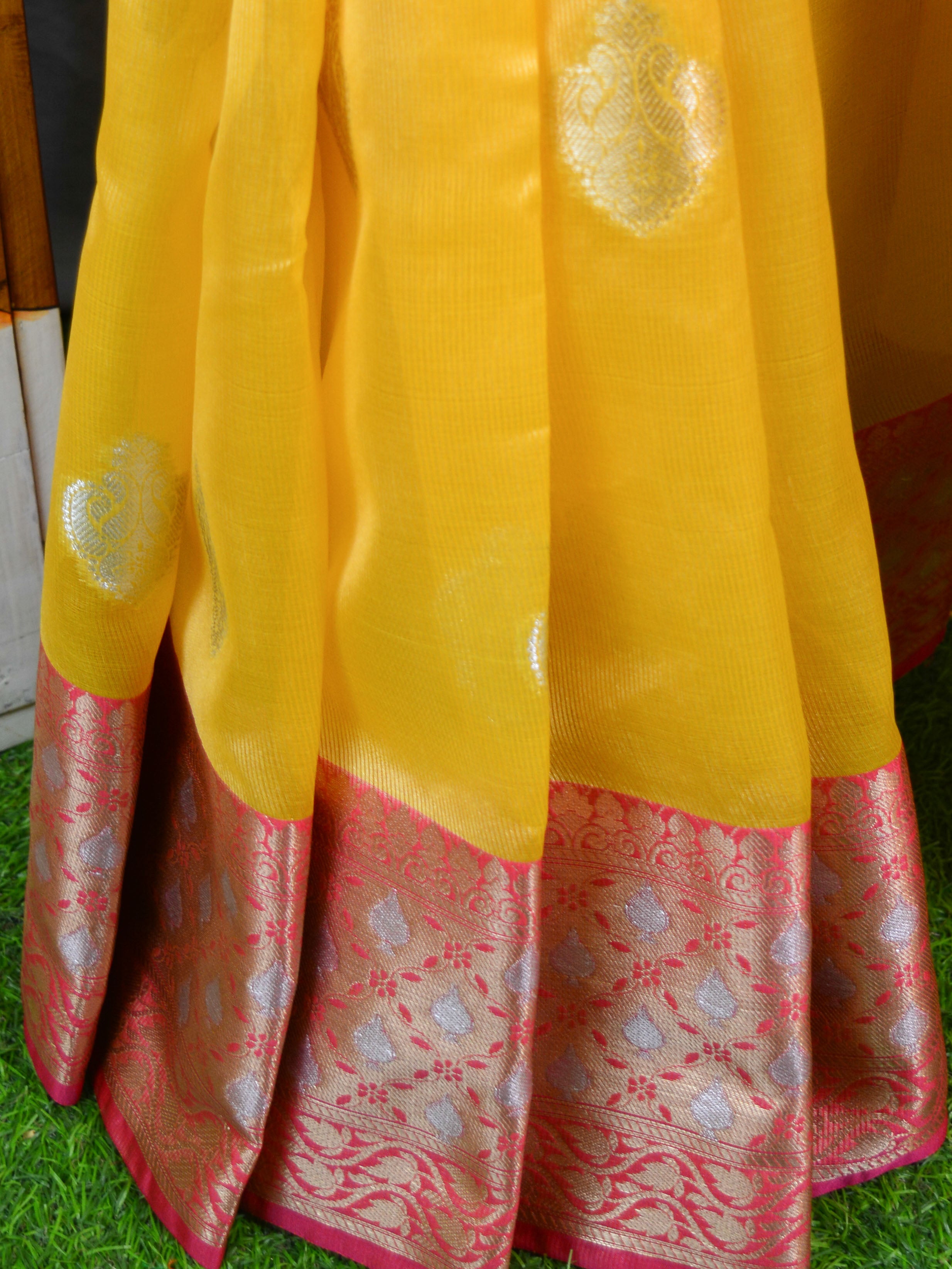 Banarasee Cotton Silk Mix Saree With Silver & Gold Zari Buta & Border-Yellow
