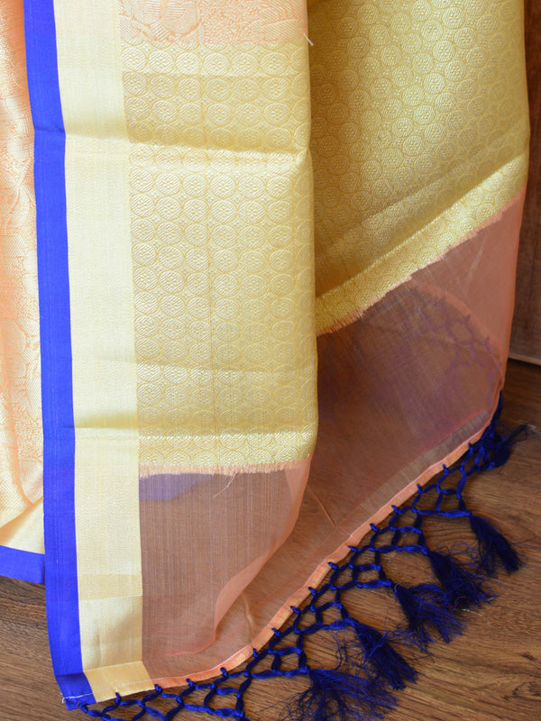 Banarasee Kora Muslin Saree With Tanchoi Design & Blue Border-Peach