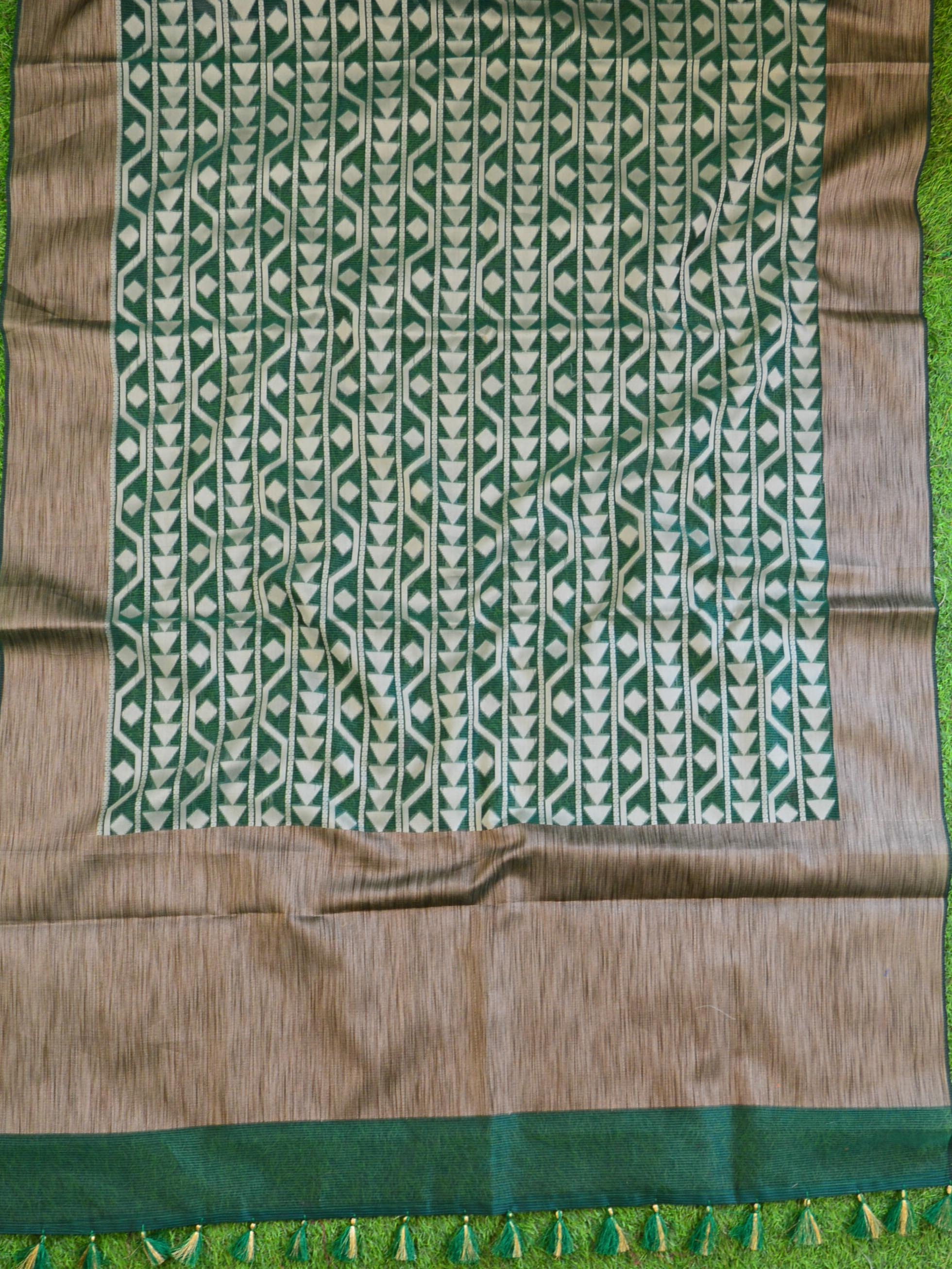 Banarasee Cotton Silk Ghichha Work Saree-Green