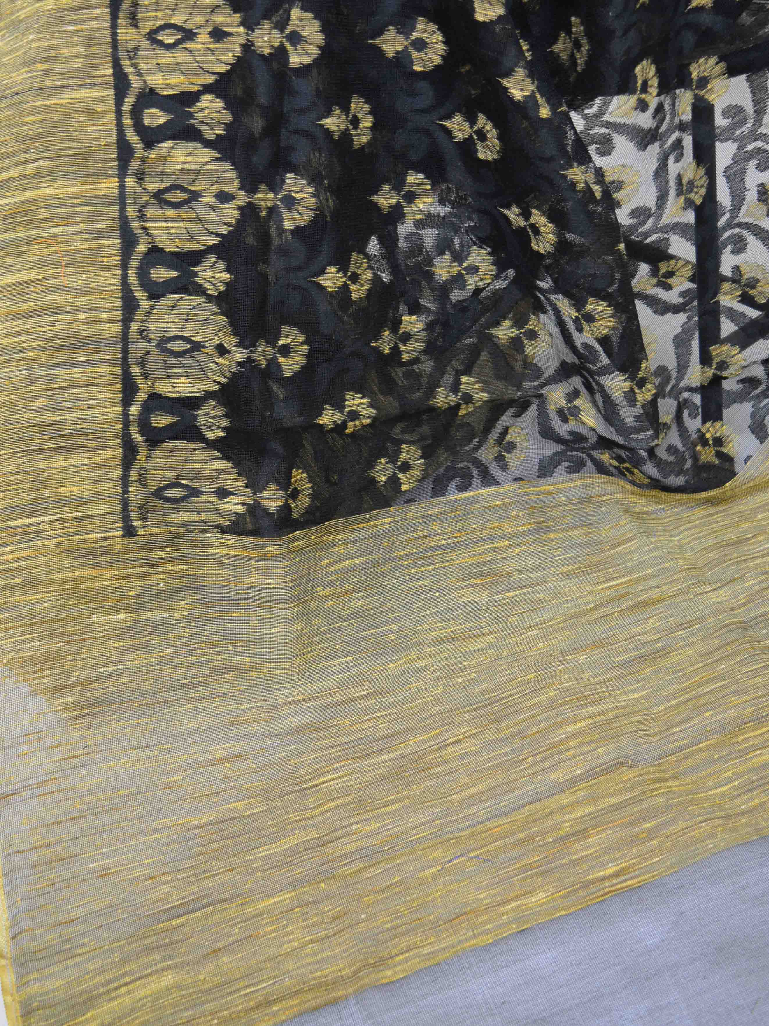 Banarasee Handloom Net Saree With Ghichha Work-Black