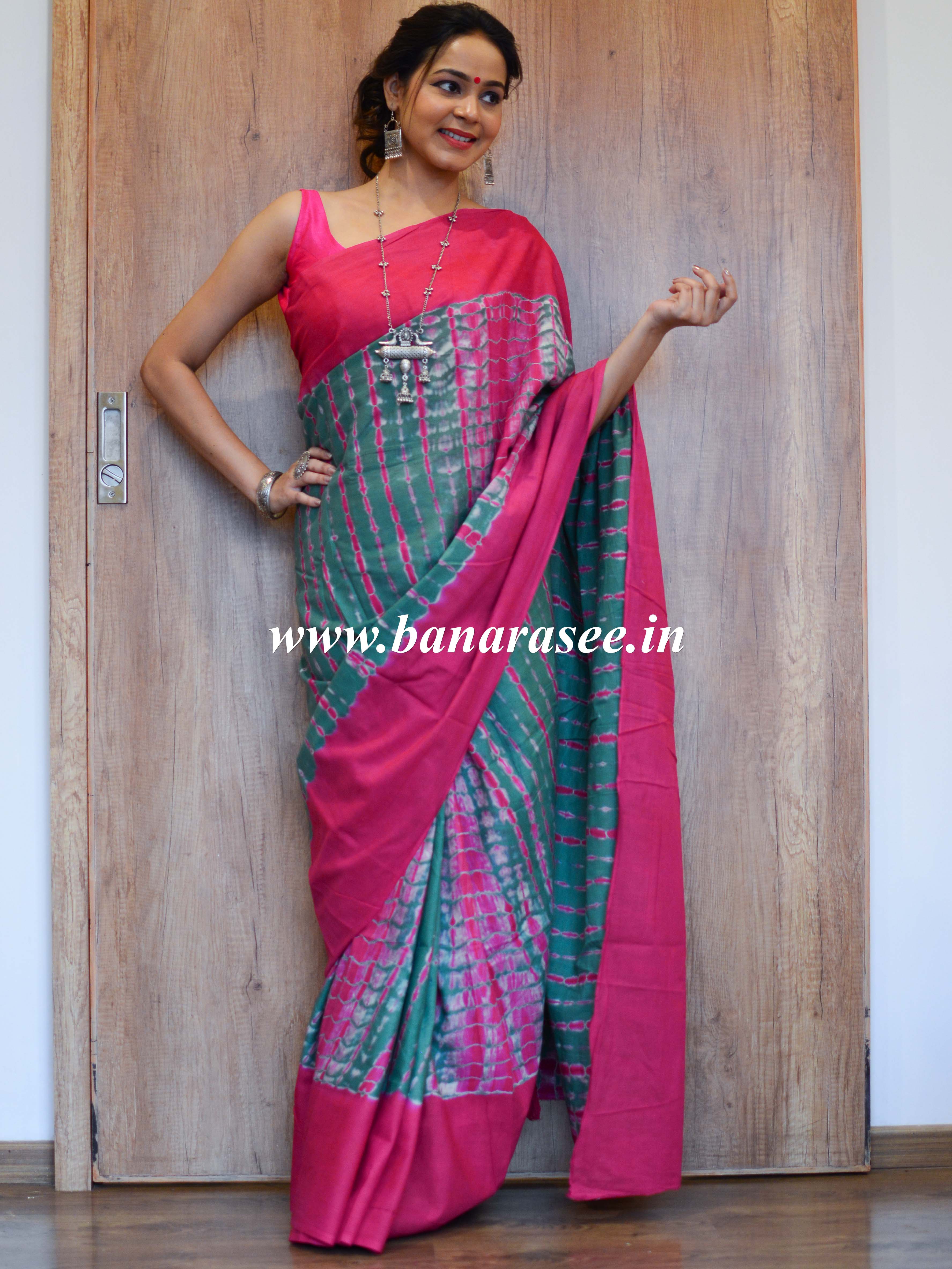 Handloom Mul Cotton Ajrakh Print Saree-Pink & Green