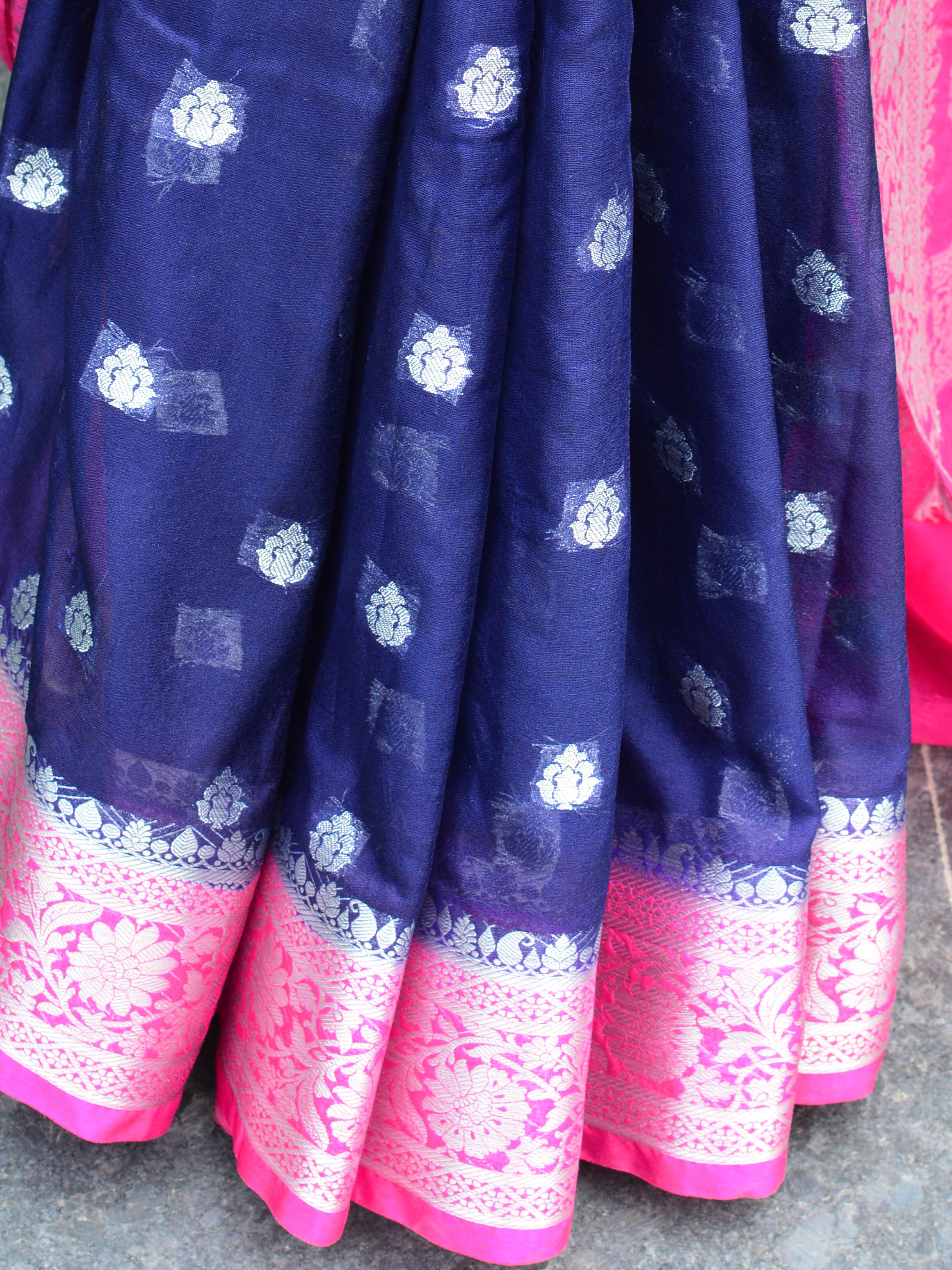 Banarasee Handwoven Semi-Chiffon Saree With Silver Zari Buti Design & Contrast Border-Blue