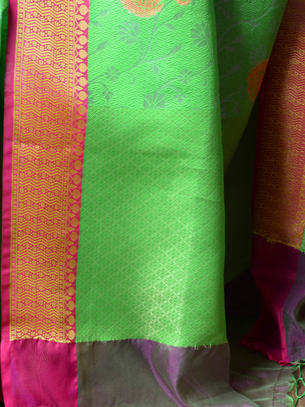 Banarasee Kora Muslin Saree With Self-Weaving Jaal Design & Contrast Border-Green & Pink