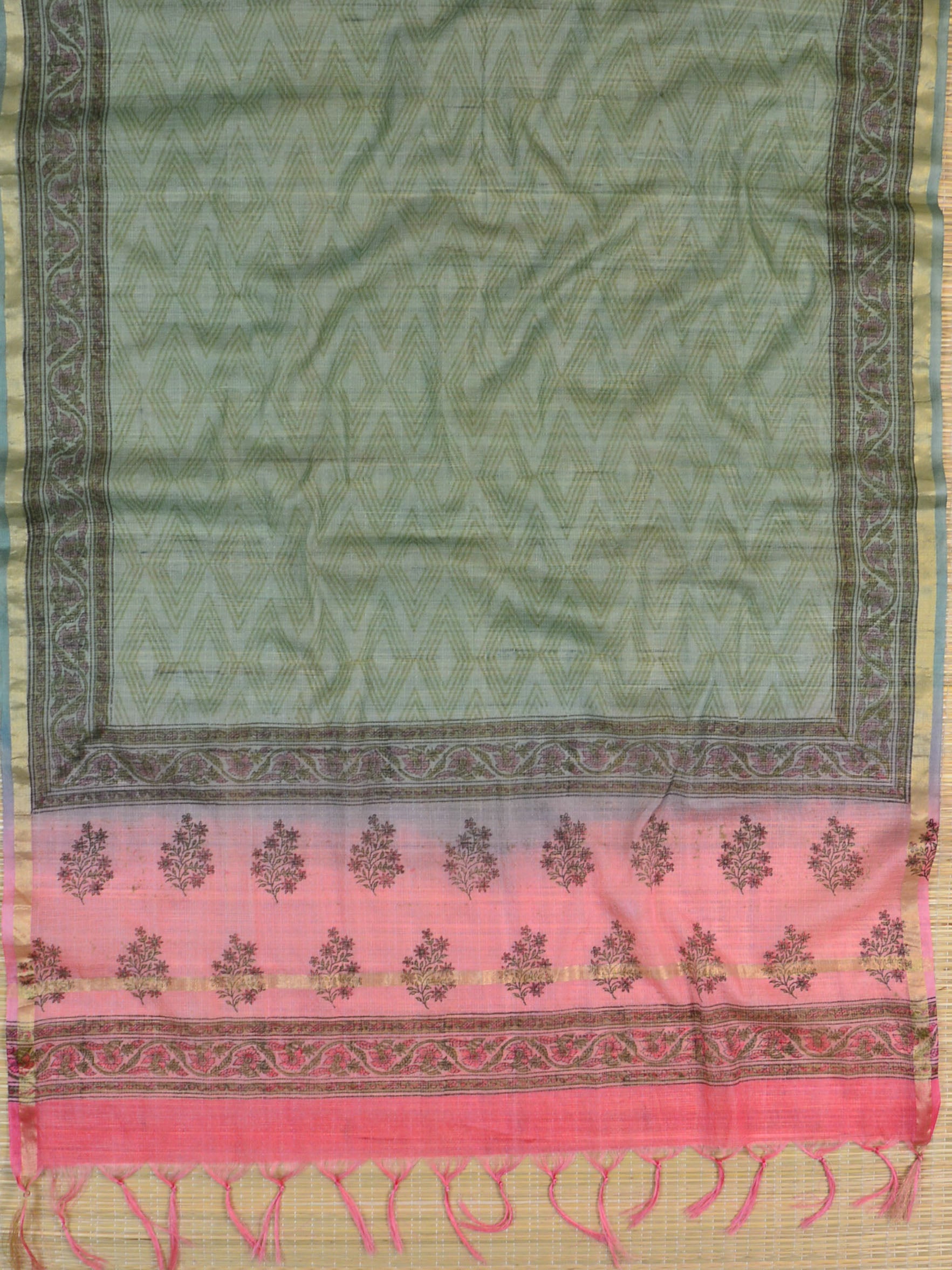 Pure Handloom Mul Cotton Sanganeri Block Printed Suit Set With Kota Silk Dupatta-Pink