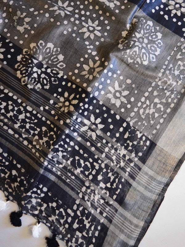 Bhagalpur Handloom Pure Linen Cotton Hand-Dyed Batik Pattern Saree-Green & Black
