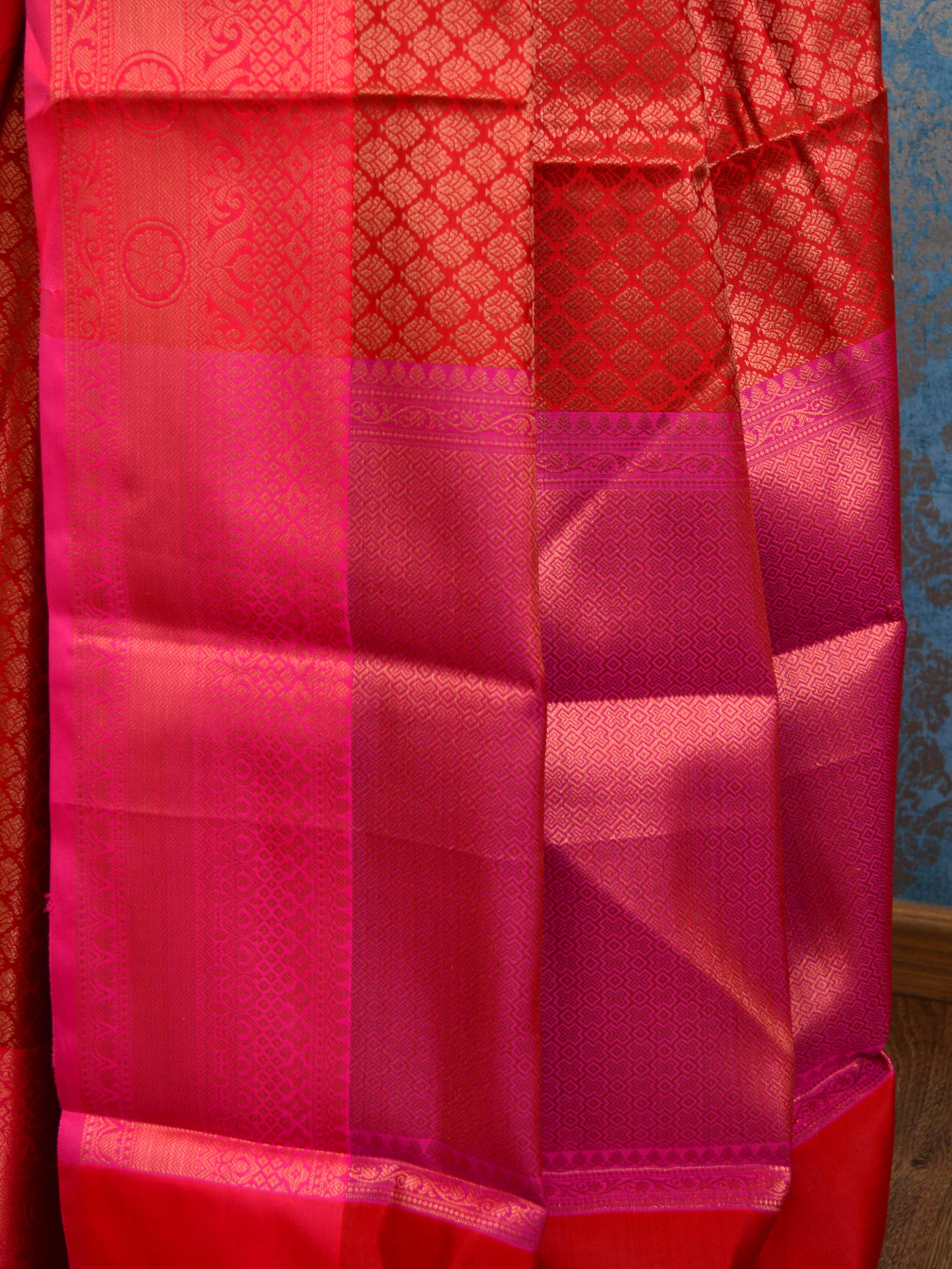 Banarasee Handwoven Semi Silk Saree With Tanchoi & Zari Border Design-Red