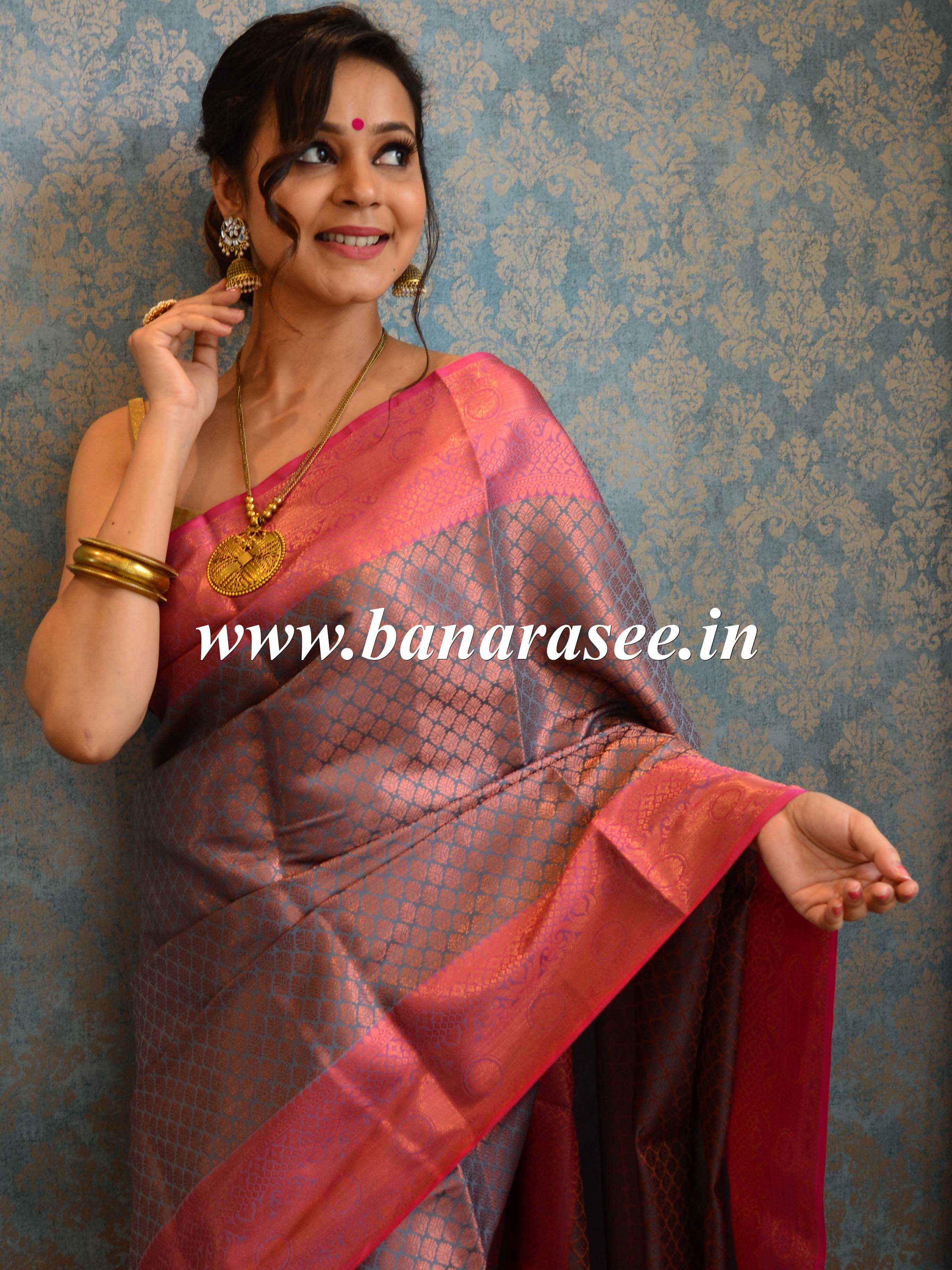 Banarasee Handwoven Semi Silk Saree With Tanchoi & Zari Border Design-Grey