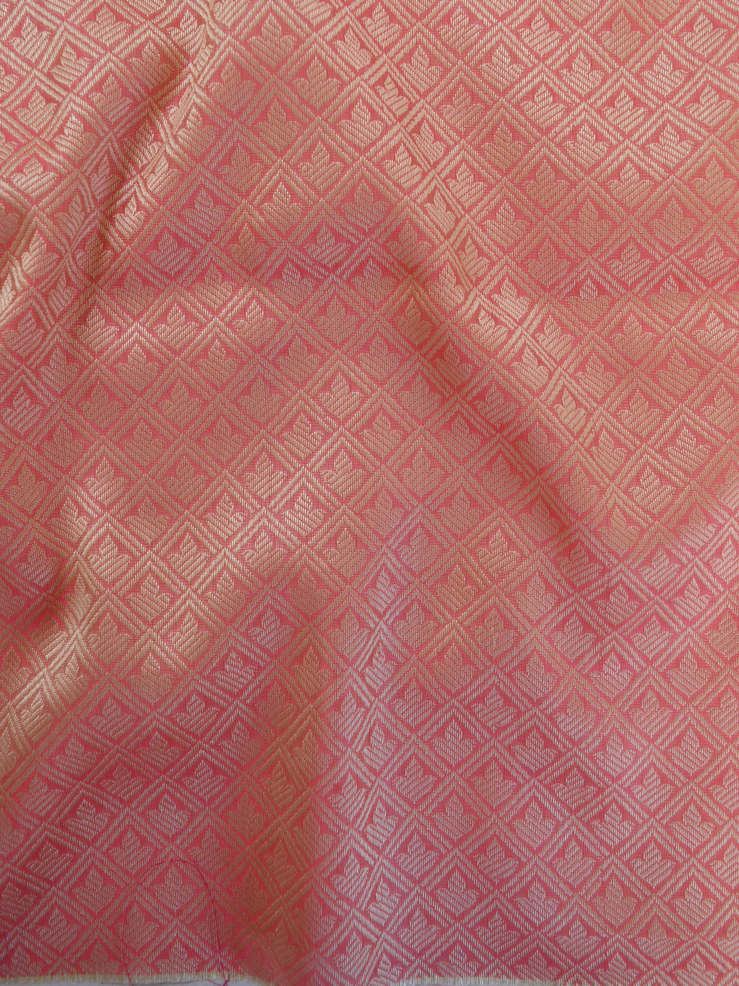 Banarasee Kora Muslin Saree With Contrast Red Border-Pastel Green
