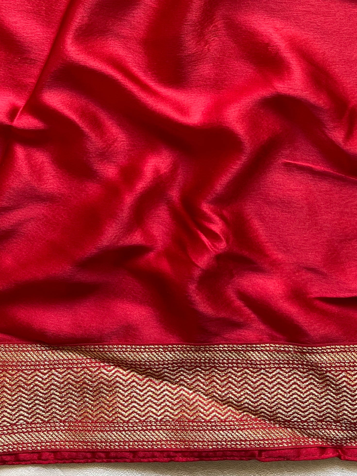 Banarasee Chiffon Blend Saree Chunri Print Zari Border & Silk Blouse-Red