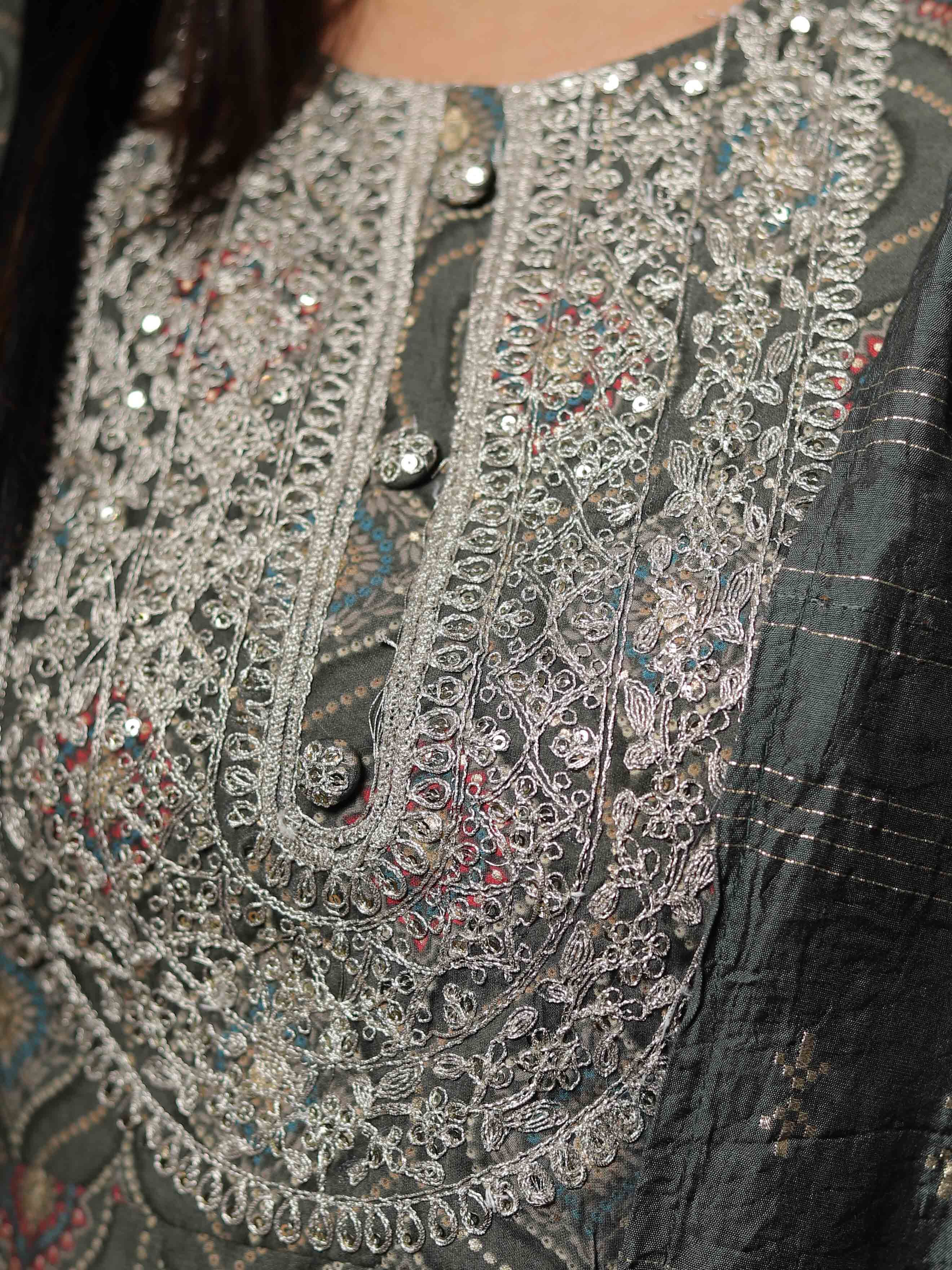 Banarasee Muslin Silk Kurta Pants With Dupatta Suit Set-Grey