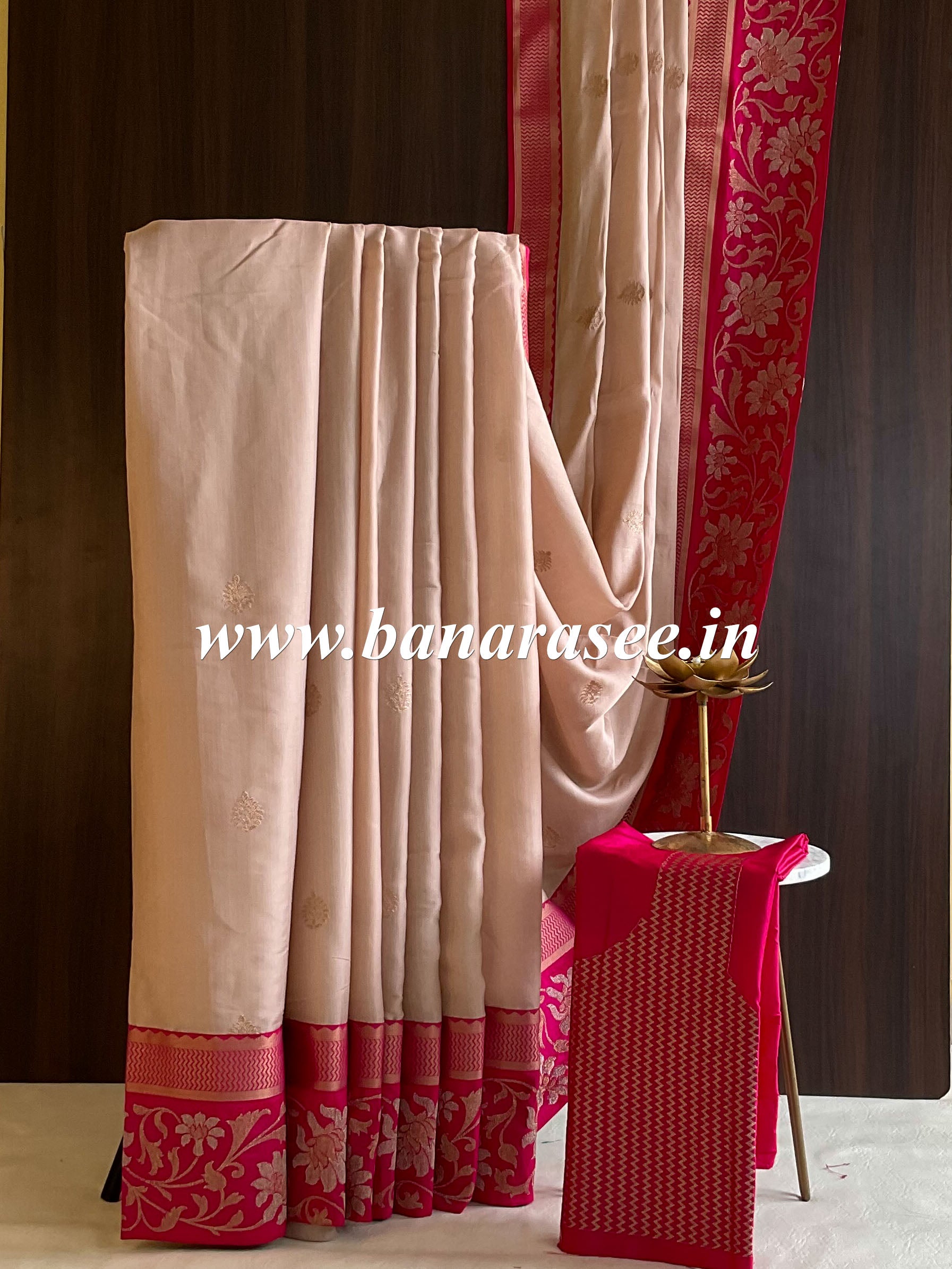 Banarasee Silk Blend Saree With Woven Zari Border & Contrast Blouse-Rose Pink