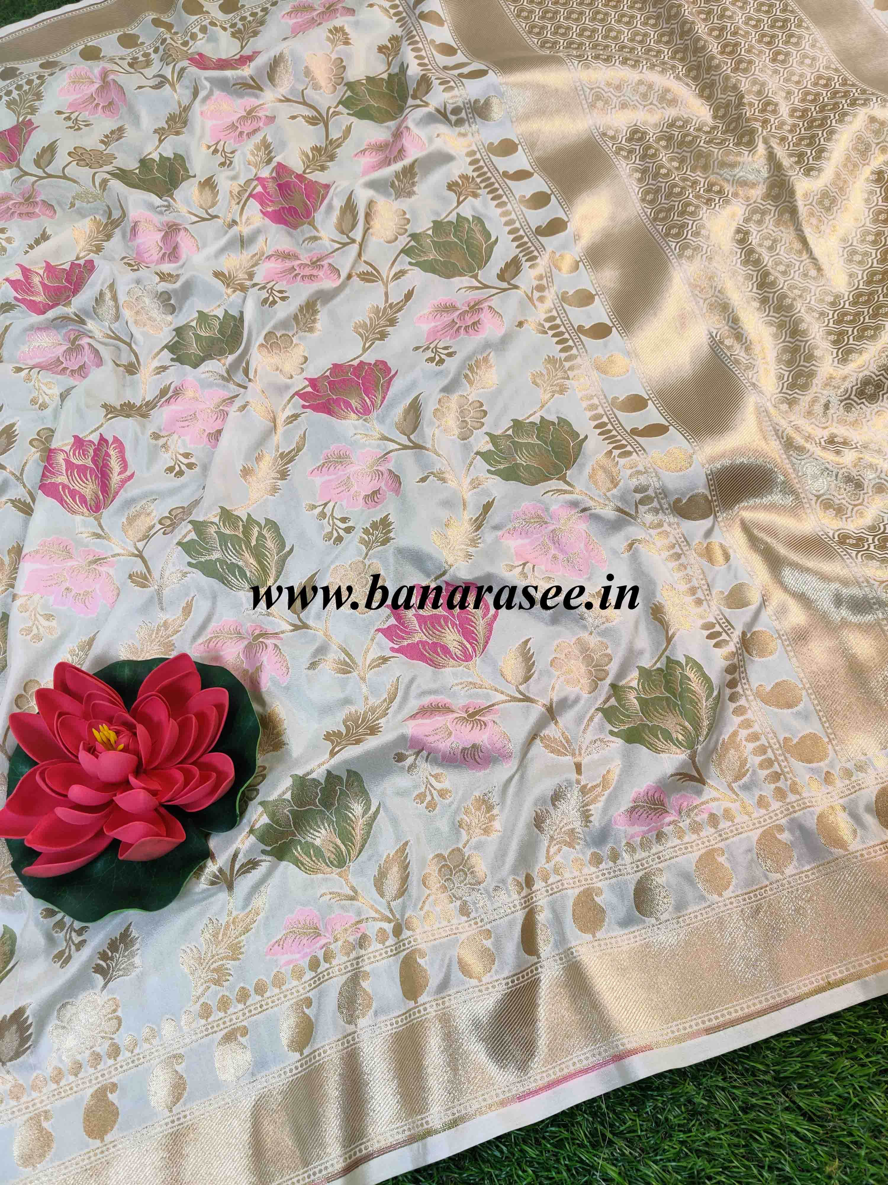 Banarasee Pure Silk Saree With Floral Jaal-Ivory White